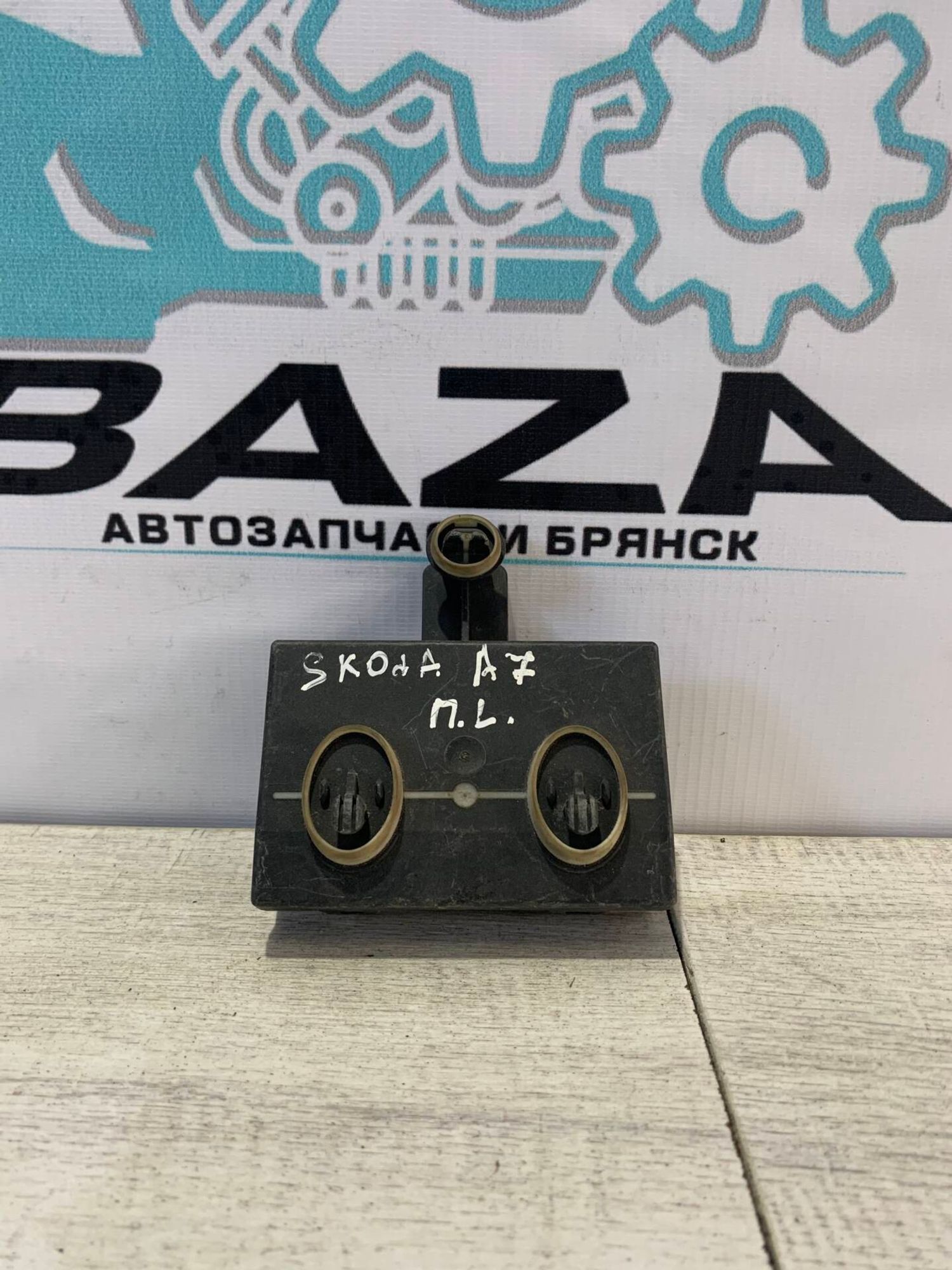 Блок передней левой двери  Skoda Octavia A7, 1000 рублей, Брянск