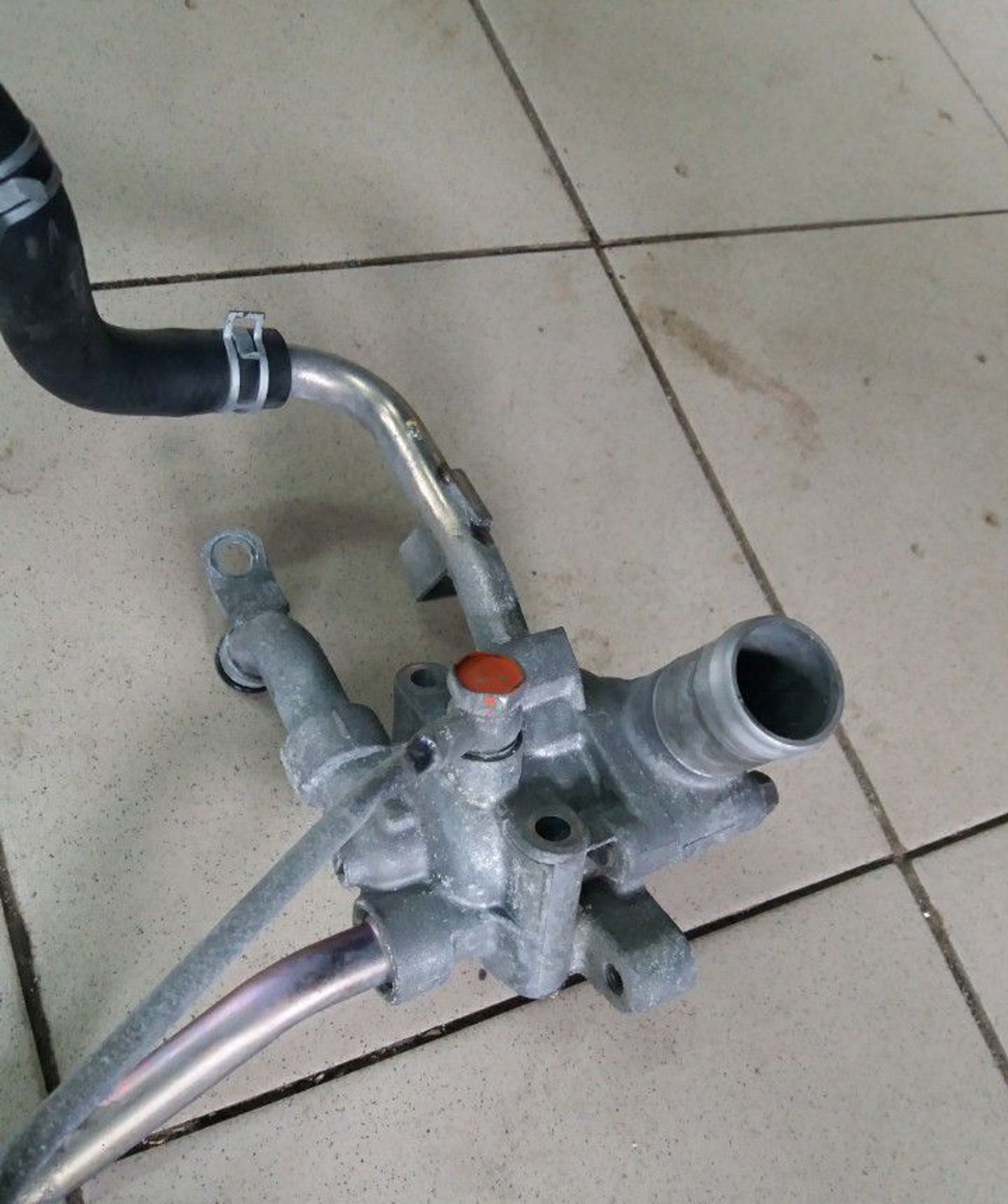 Корпус термостата Mitsubishi Pajero 4, 2000 рублей, Брянск