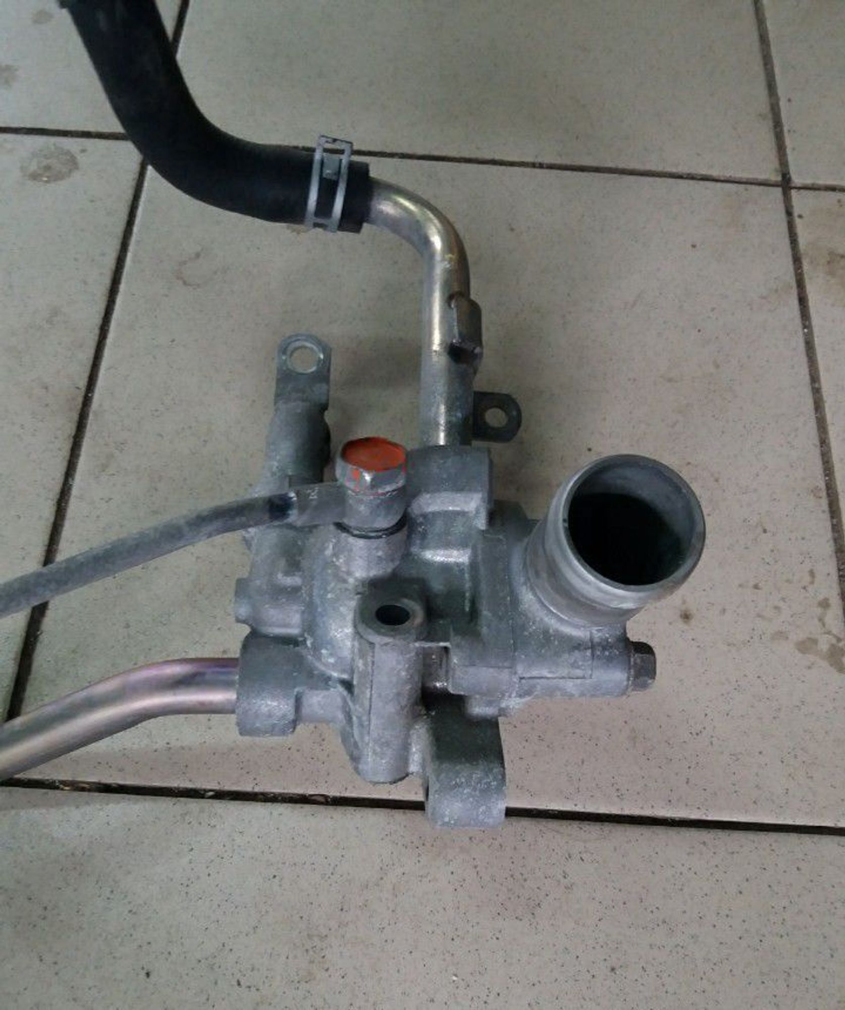 Корпус термостата Mitsubishi Pajero 4, 2000 рублей, Брянск