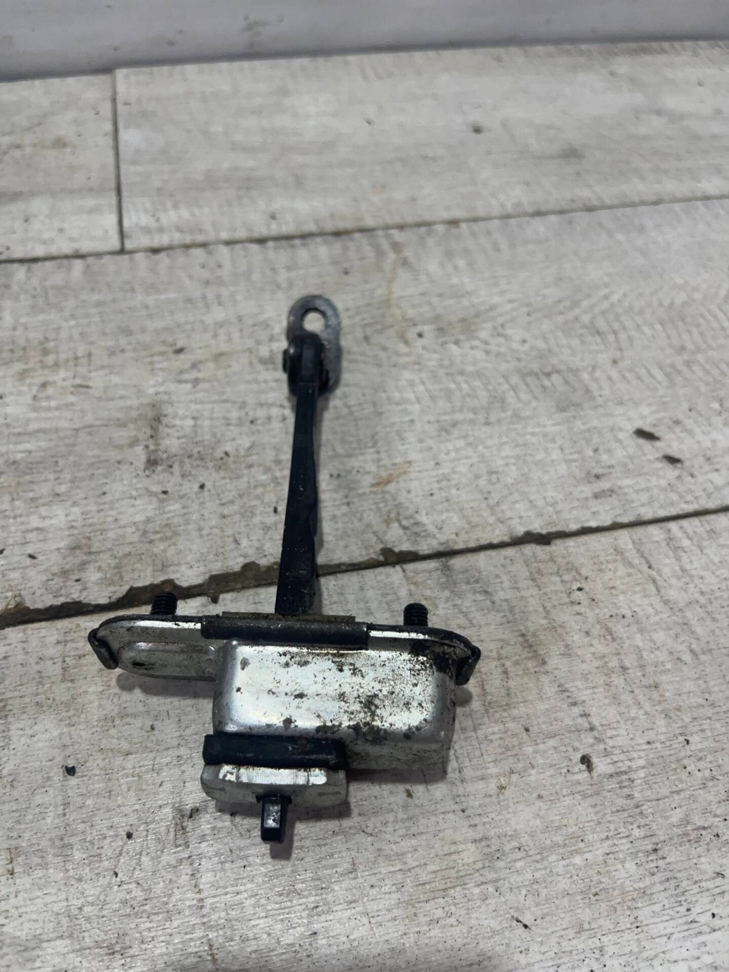 Ограничитель задней правой  двери Hyundai ix35, 500 рублей, Брянск