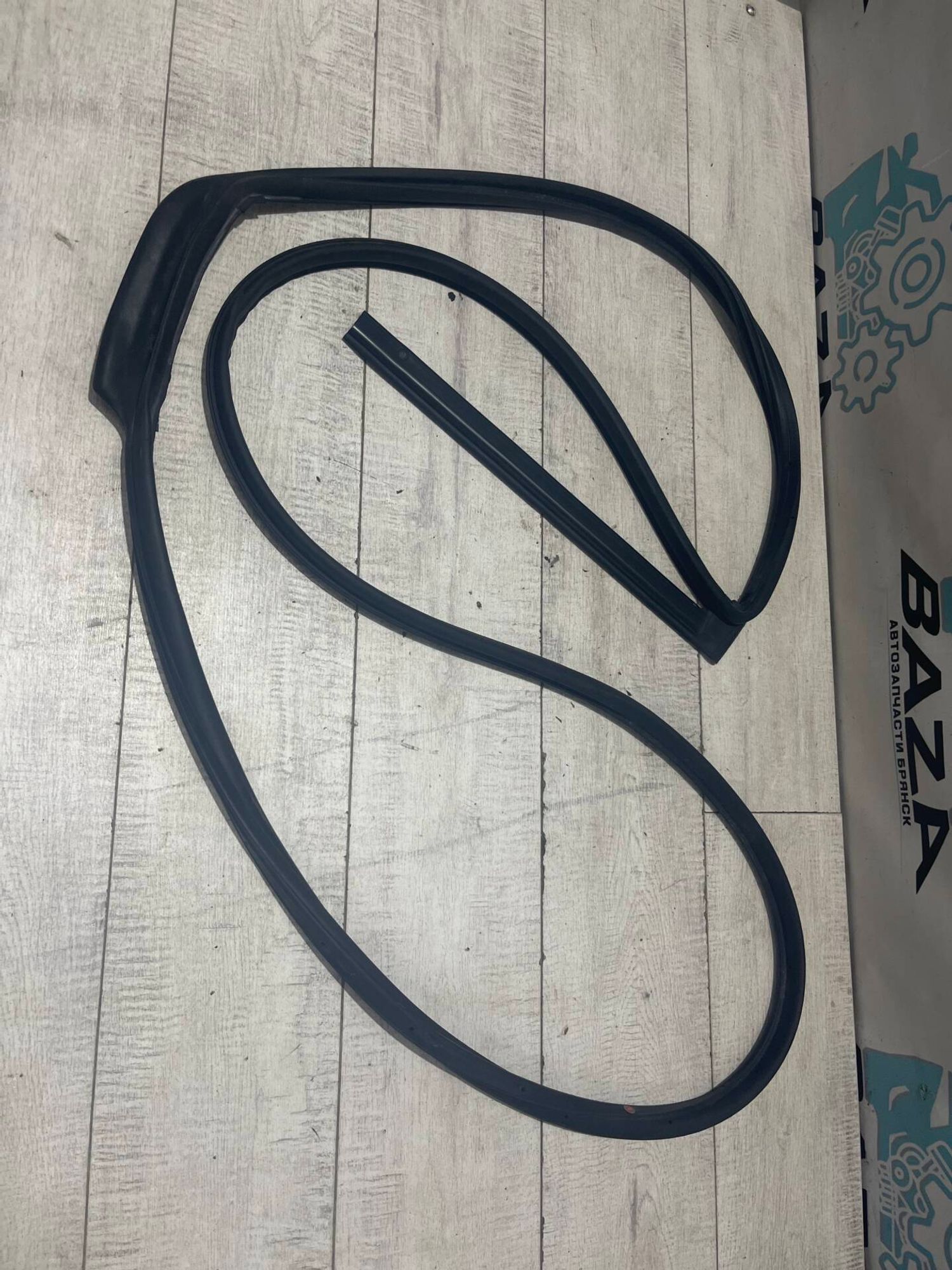 Уплотнитель двери задний левый Kia Rio 4, 1000 рублей, Брянск