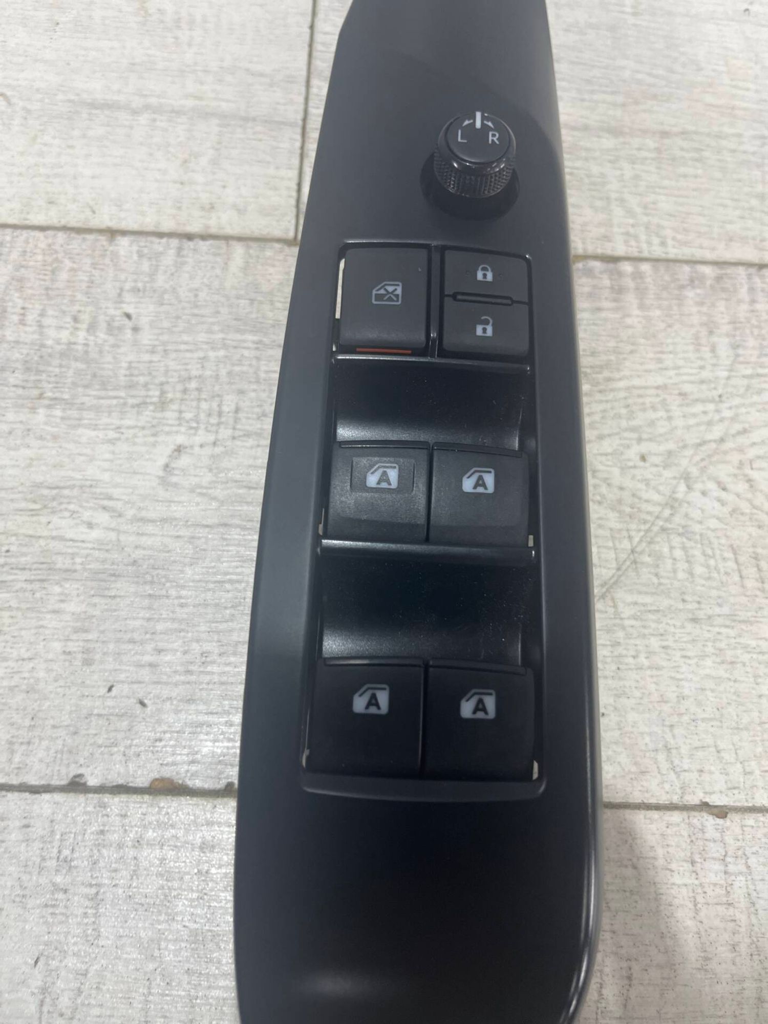 Блок кнопок стеклоподъемников  Toyota Camry V70, 9000 рублей, Брянск