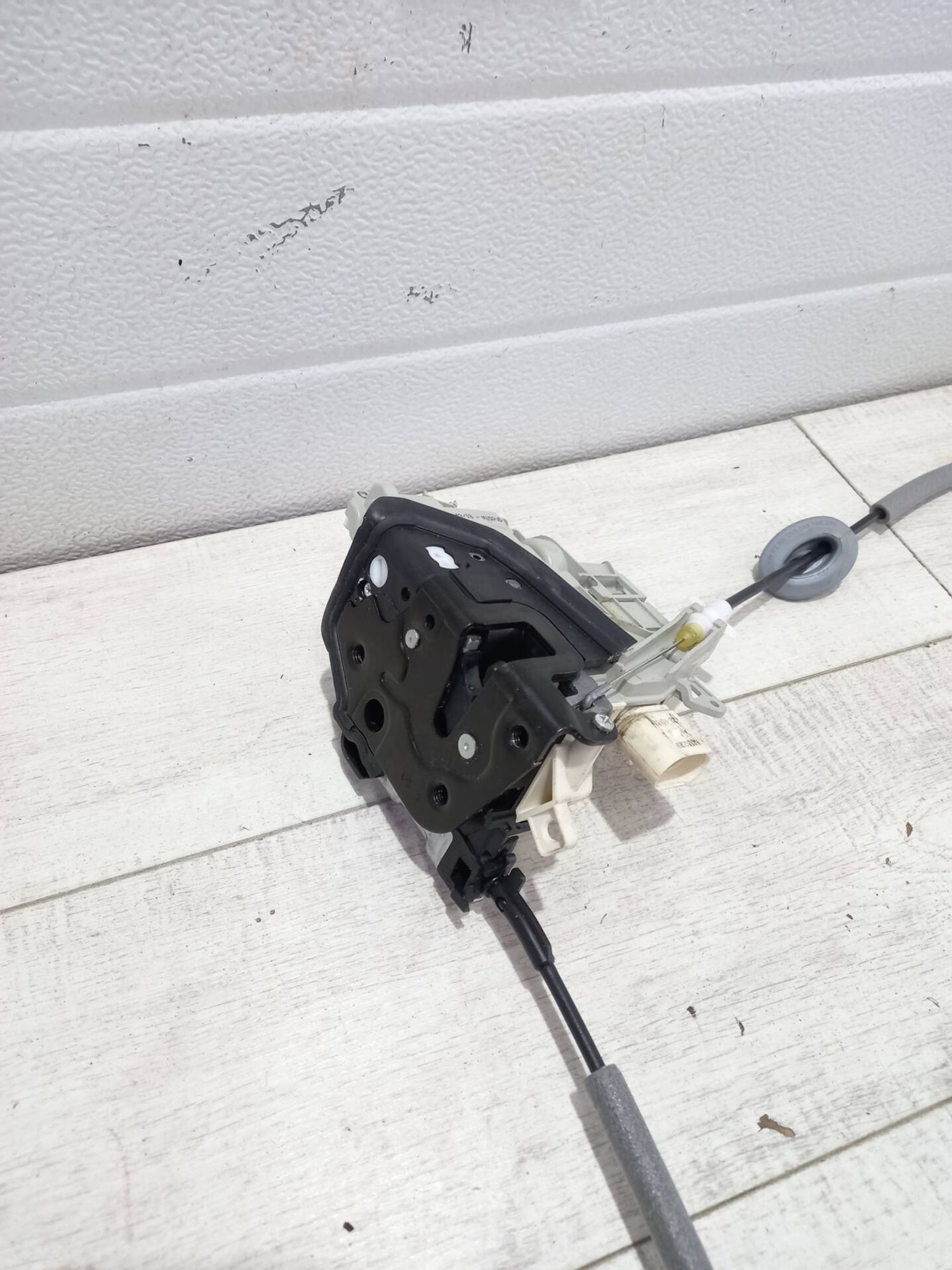 Замок двери задней левой Volkswagen Touareg 3, 5000 рублей, Брянск