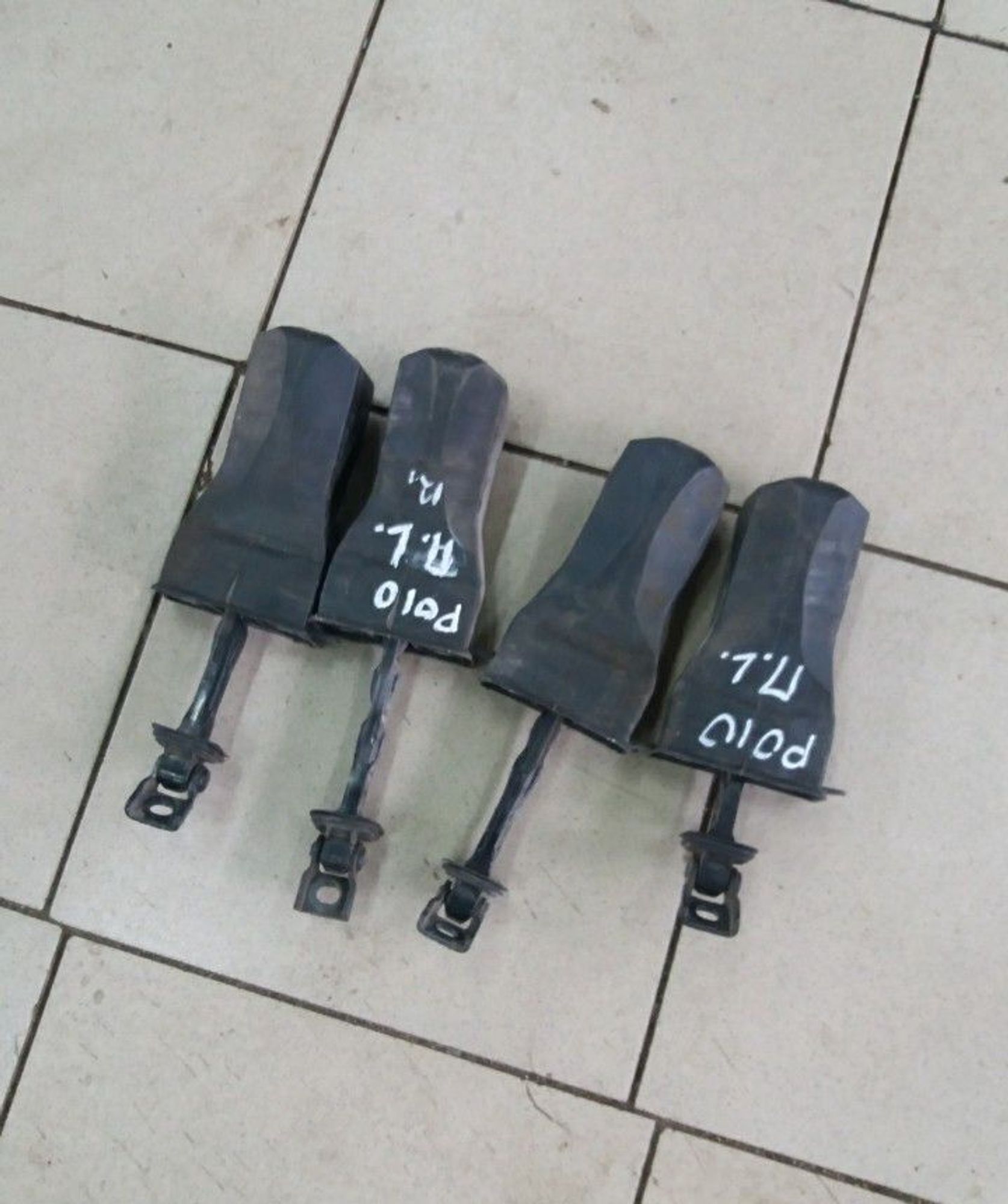 Ограничитель двери VW Volkswagen Polo Sedan, 500 рублей, Брянск