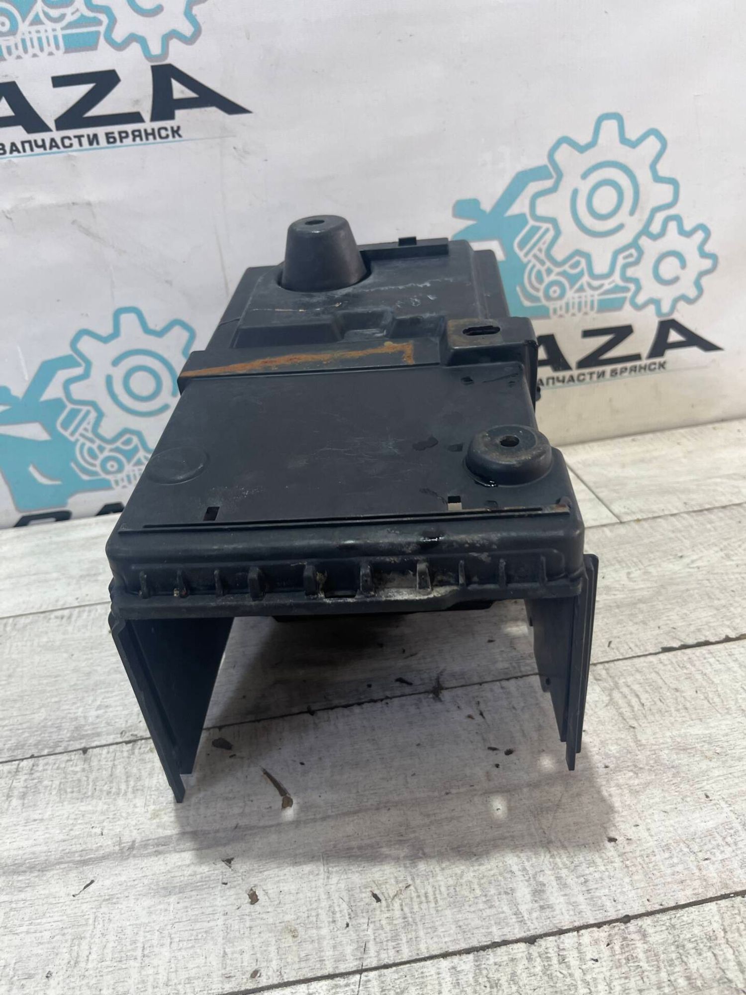 Площадка АКБ Ford Focus 3, 1000 рублей, Брянск