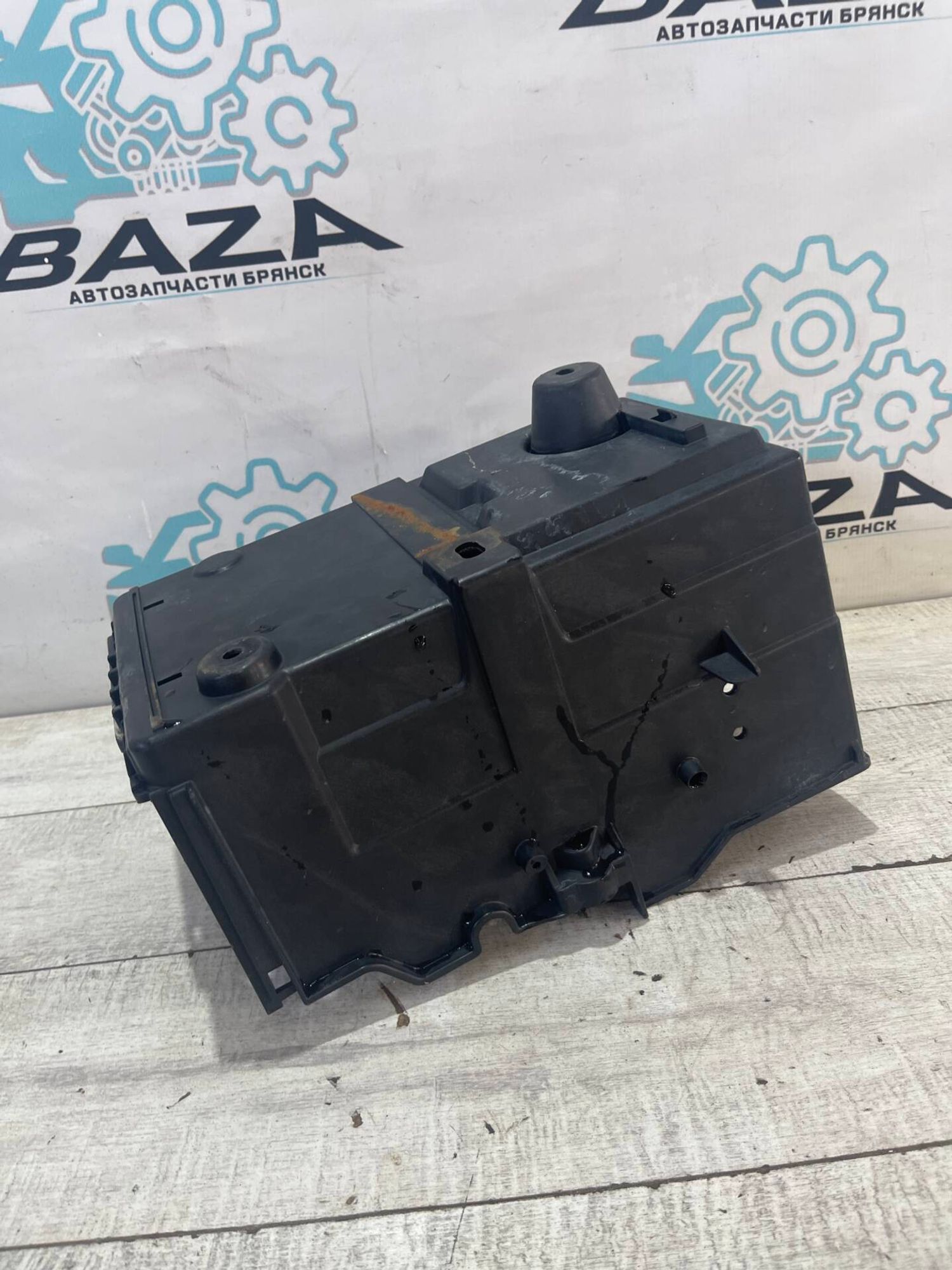 Площадка АКБ Ford Focus 3, 1000 рублей, Брянск