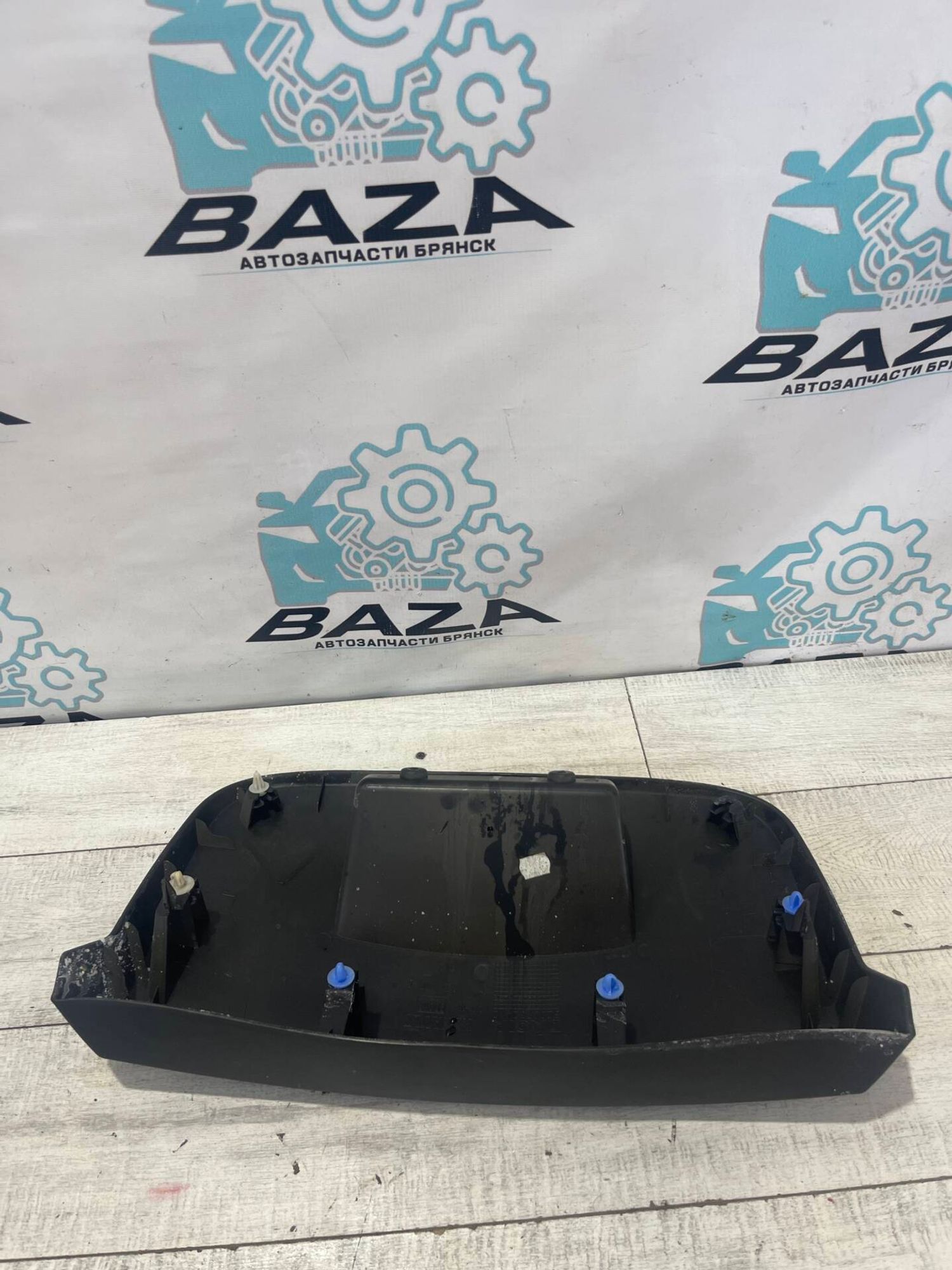 Обшивка двери багажника Renault Sandero Stepway, 800 рублей, Брянск