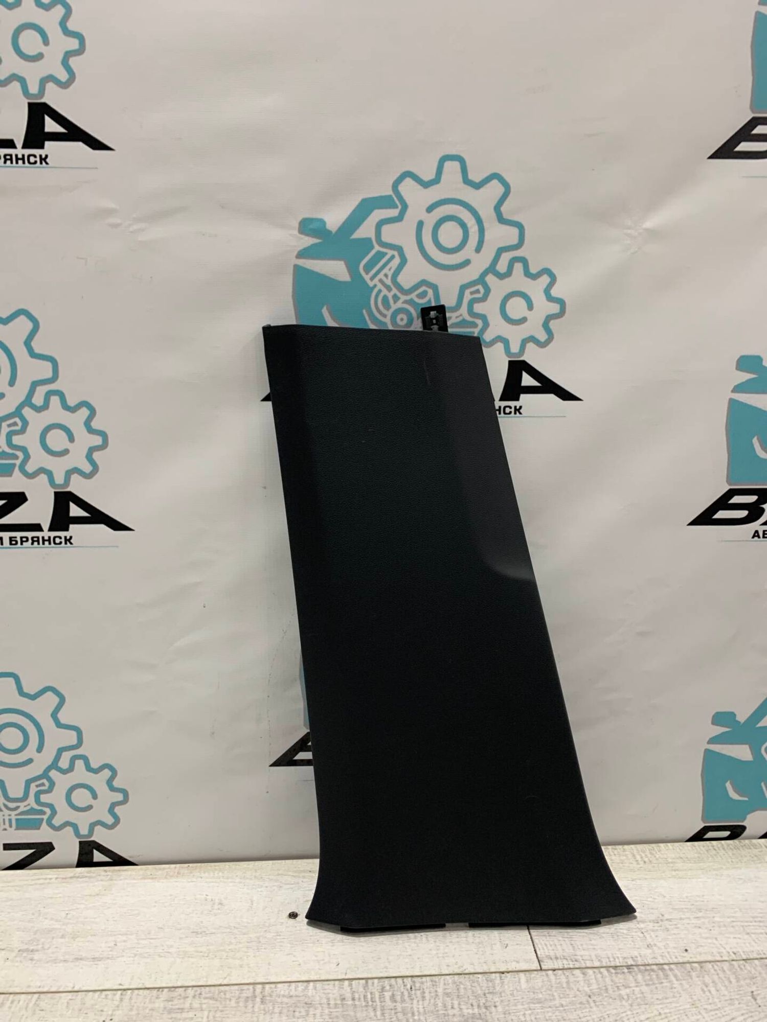 Обшивка средней левой стойки  Skoda Rapid, 1000 рублей, Брянск