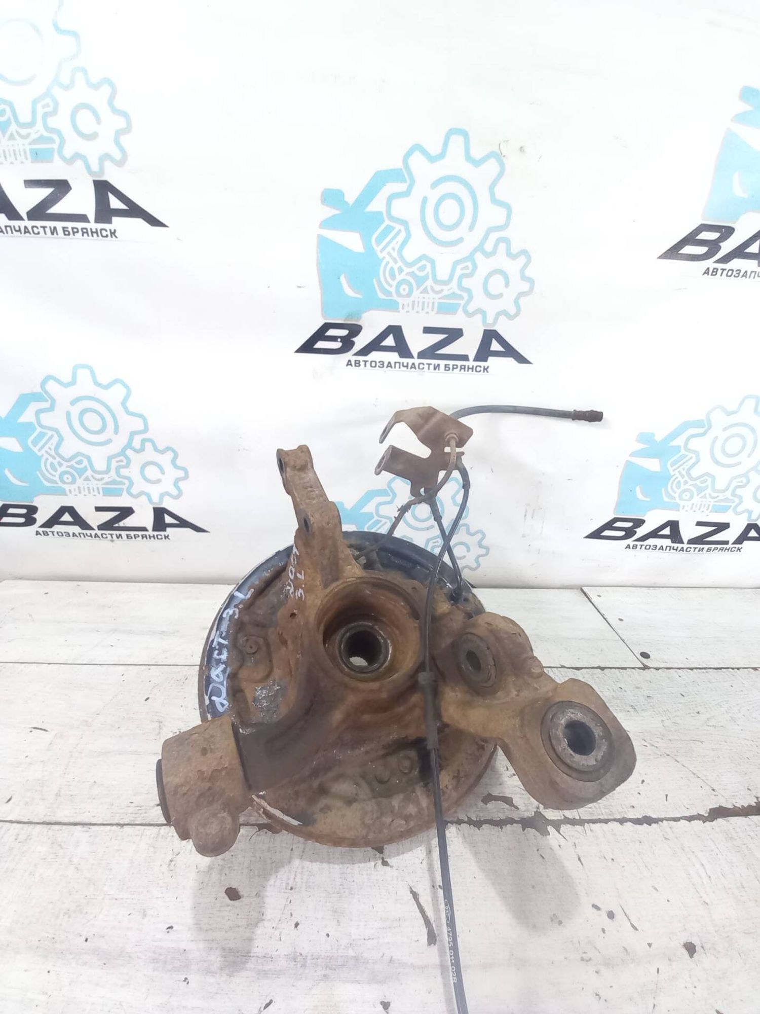 Кулак задний левый Renault Duster, 6000 рублей, Брянск