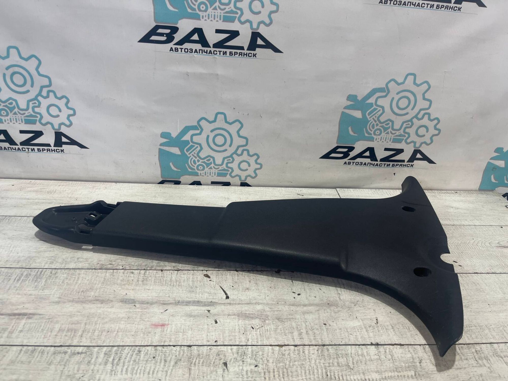 Обшивка средней левой стойки Renault Sandero, 500 рублей, Брянск
