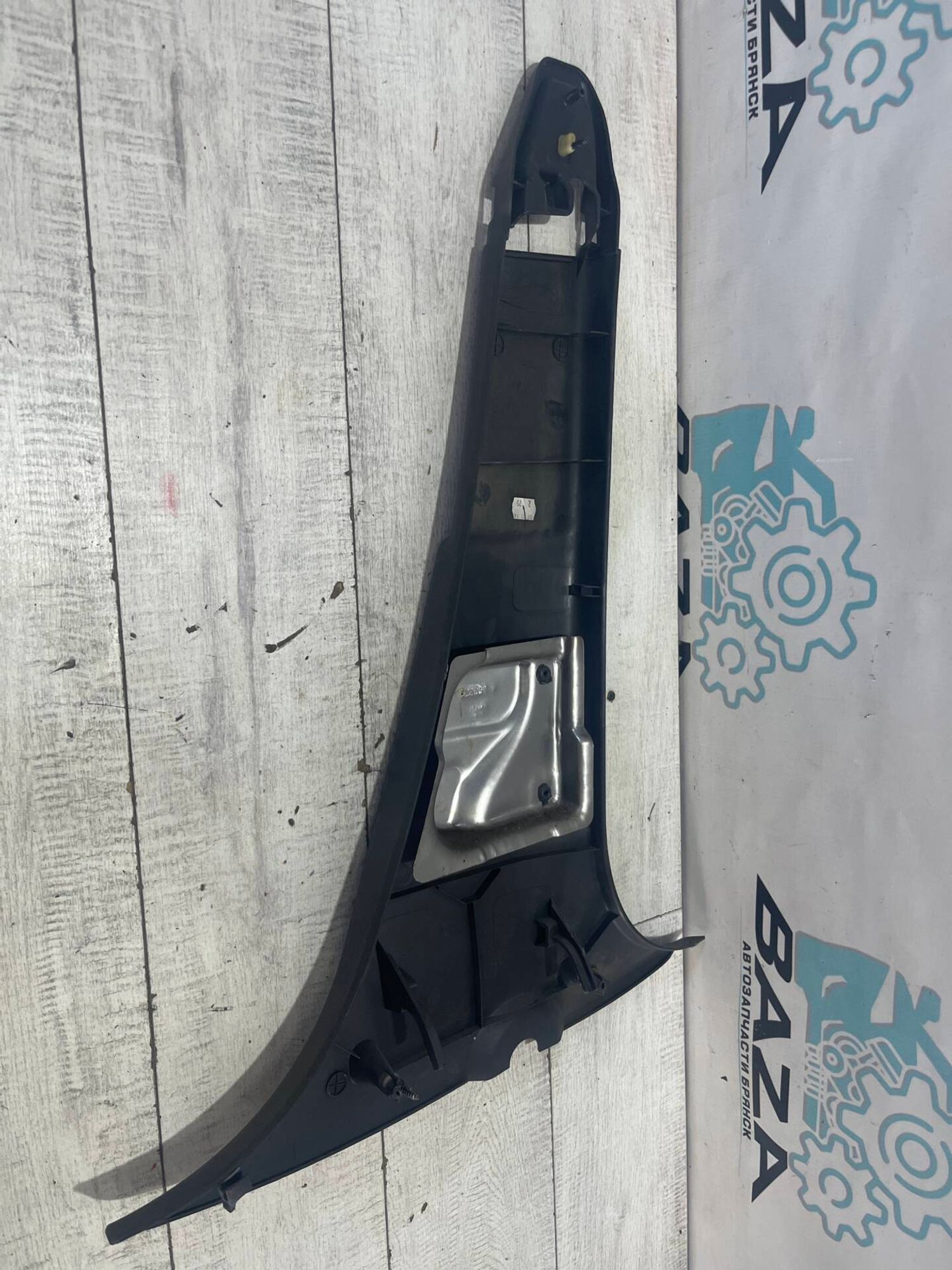 Обшивка средней левой стойки Renault Sandero, 500 рублей, Брянск