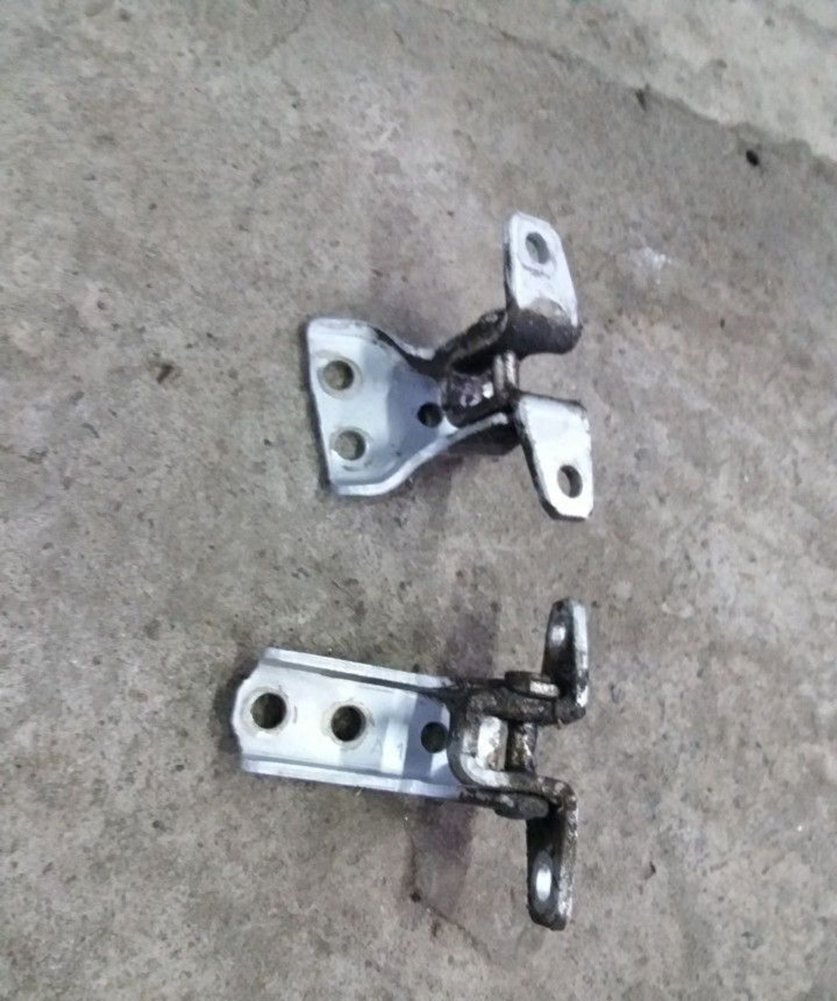 Петли задней правой двери Mitsubishi Pajero 3, 500 рублей, Брянск