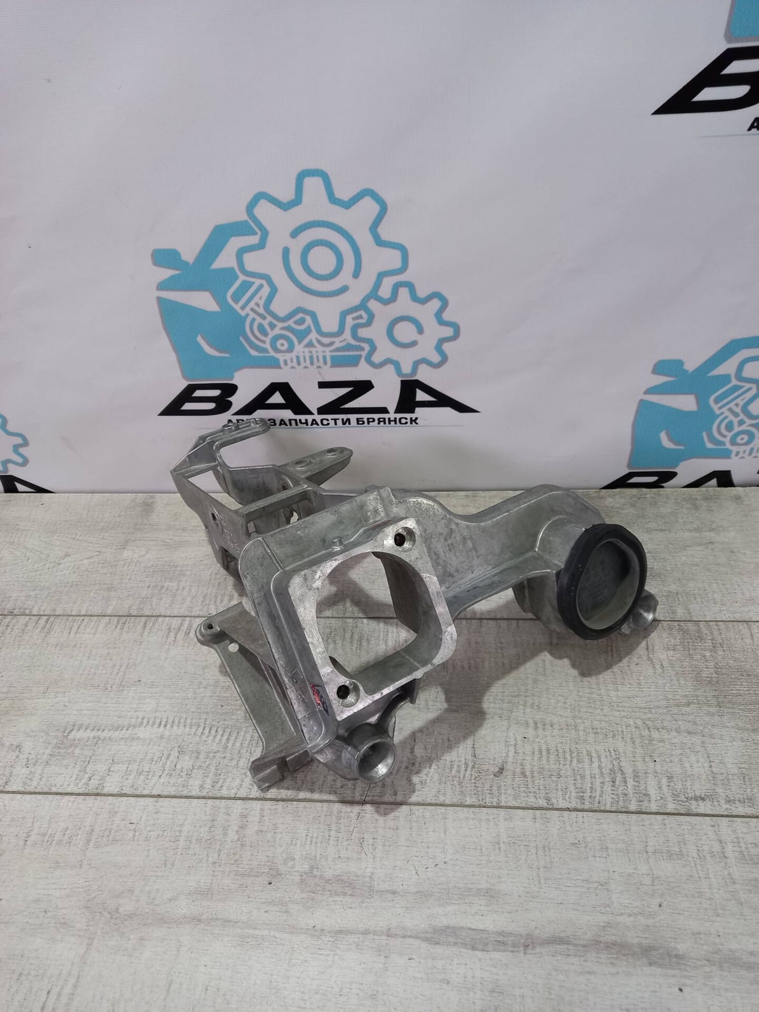 Кронштейн педального узла Audi A6 C7, 2000 рублей, Брянск