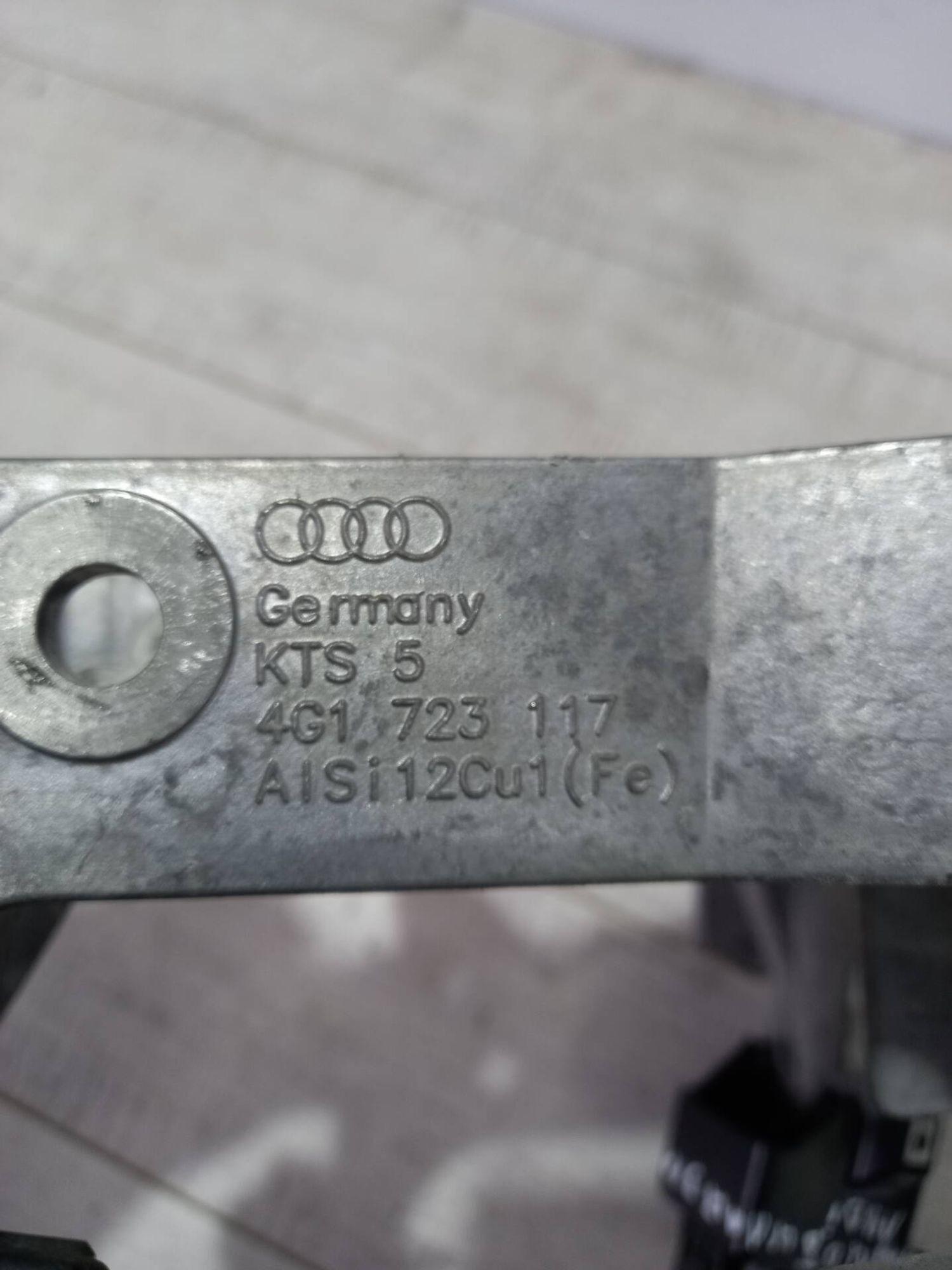 Кронштейн педального узла Audi A6 C7, 2000 рублей, Брянск