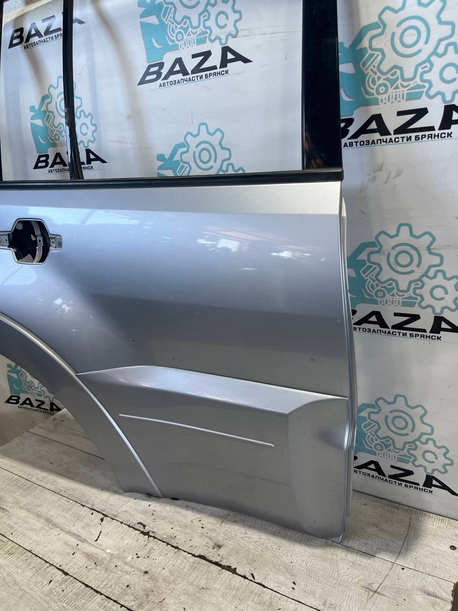 Дверь задняя правая Mitsubishi Pajero 4, 20000 рублей, Брянск