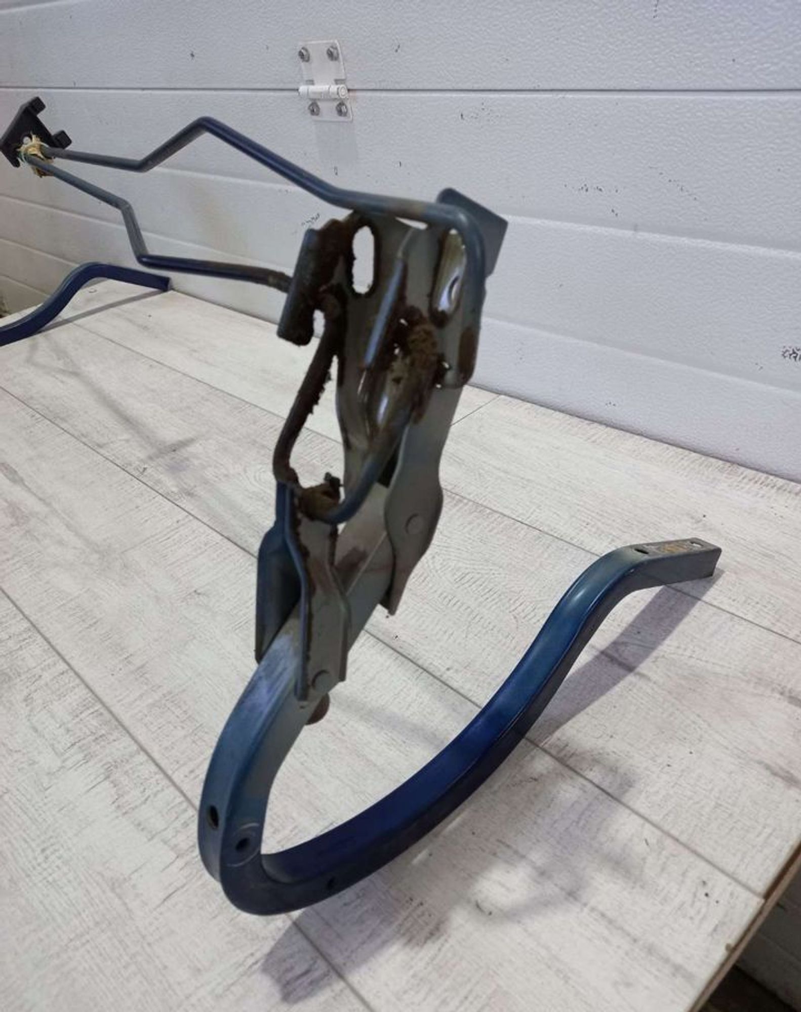 Петли крышки багажника Kia Cerato 1, 2500 рублей, Брянск