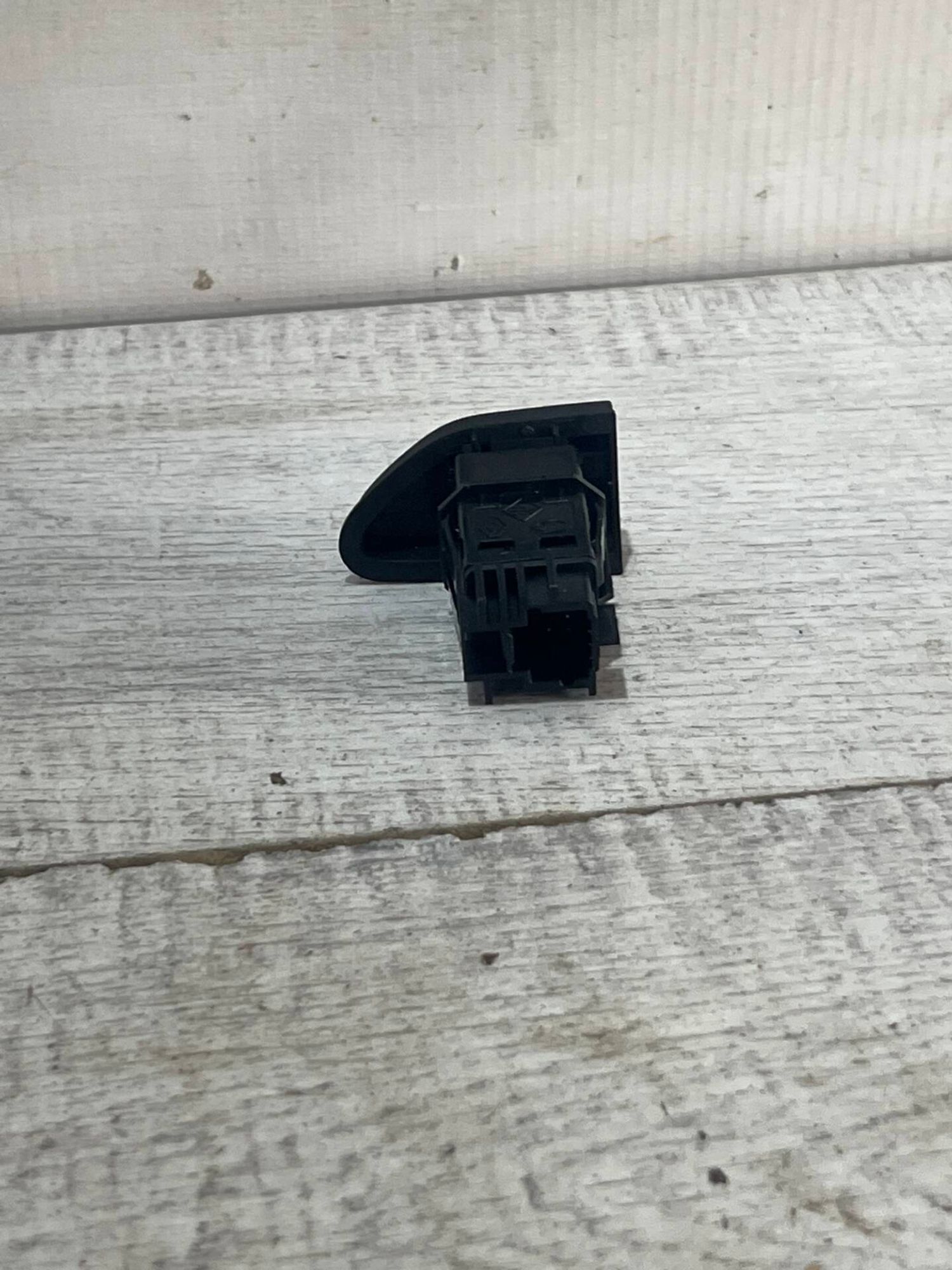 Кнопка аварийной сигнализации Renault Kaptur, 300 рублей, Брянск