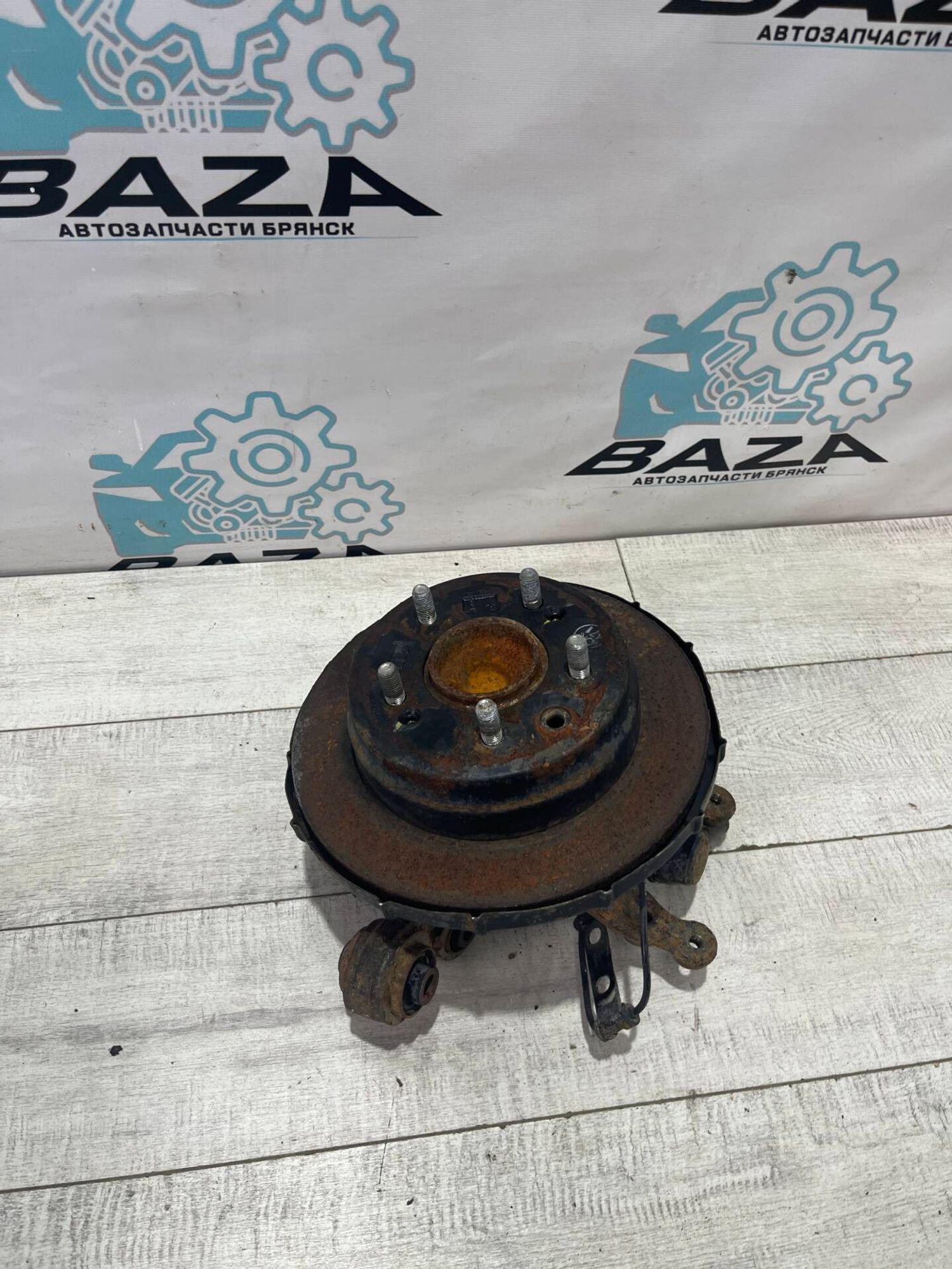 Кулак задний правый Hyundai ix35, 5000 рублей, Брянск