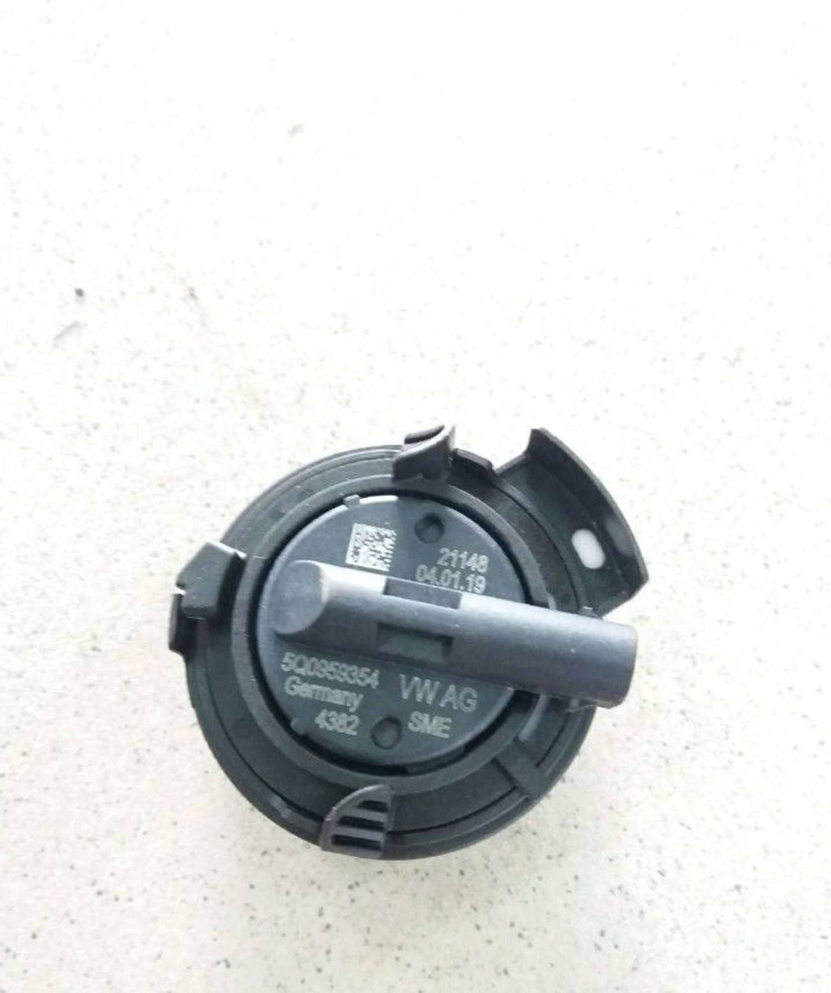 Датчик удара двери VW Volkswagen Touareg 3, 2000 рублей, Брянск