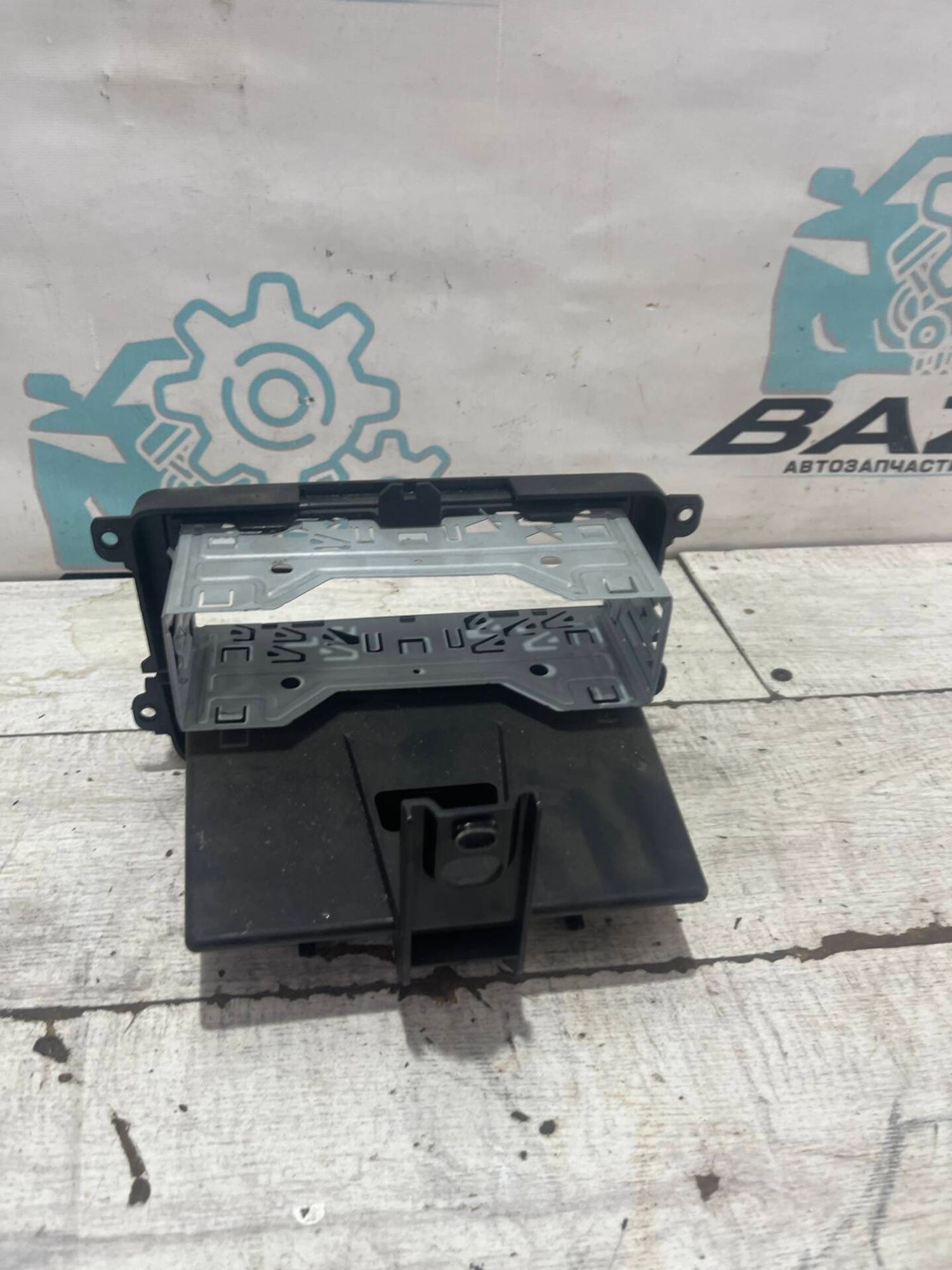 Рамка консоли Volkswagen Polo 5, 1000 рублей, Брянск