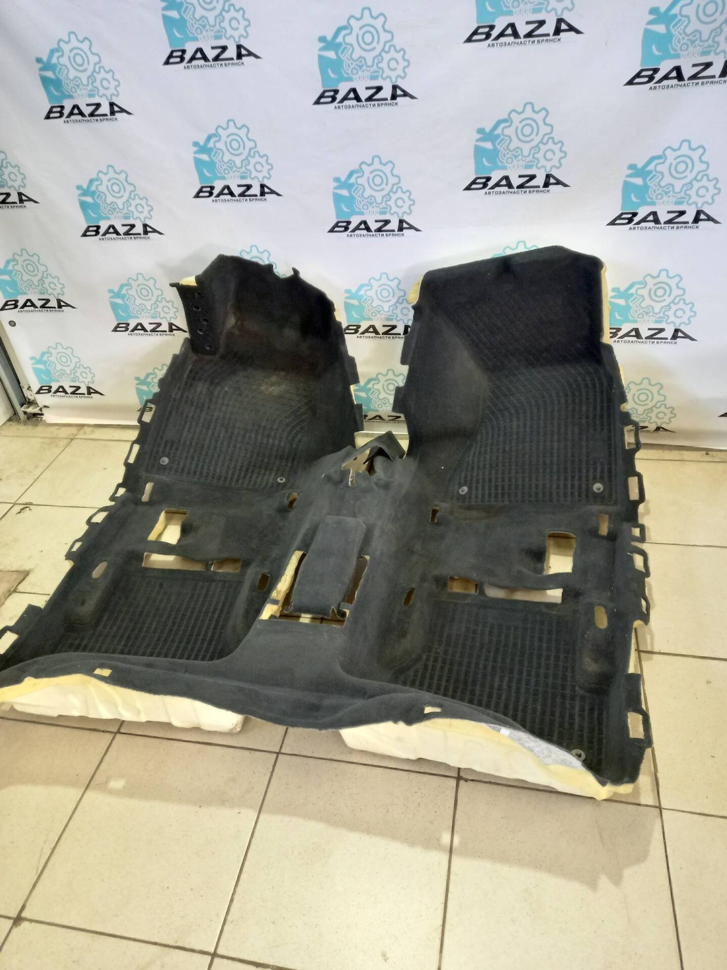 Ковролин салона Audi A6 C7, 10000 рублей, Брянск