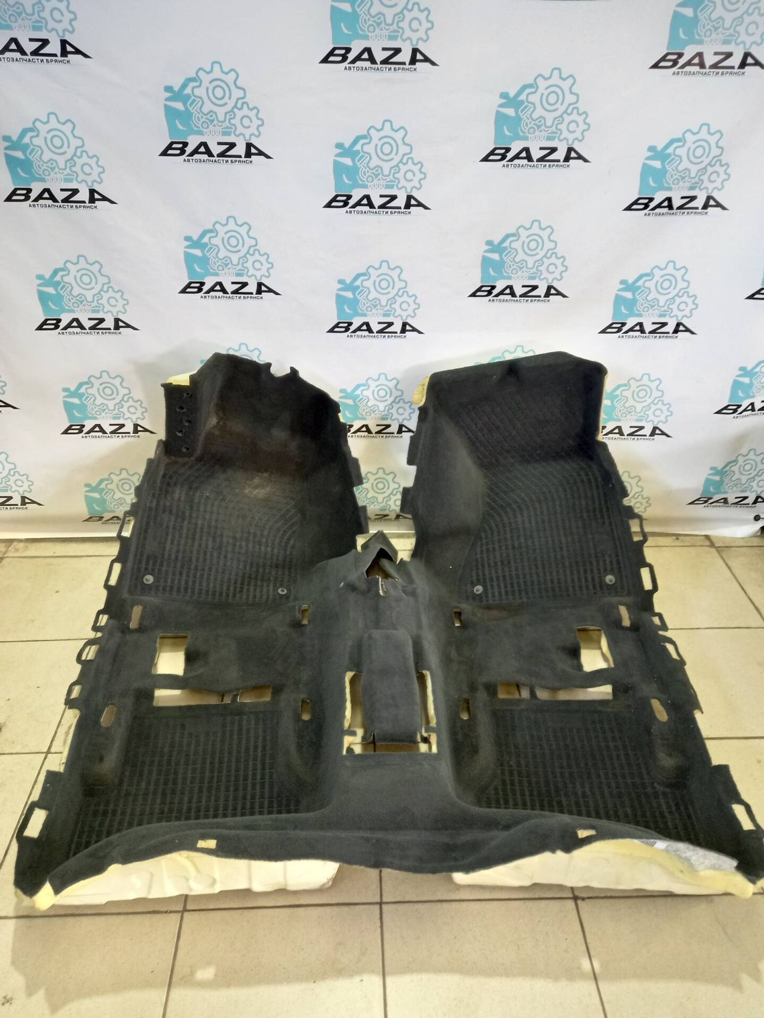 Ковролин салона Audi A6 C7, 10000 рублей, Брянск