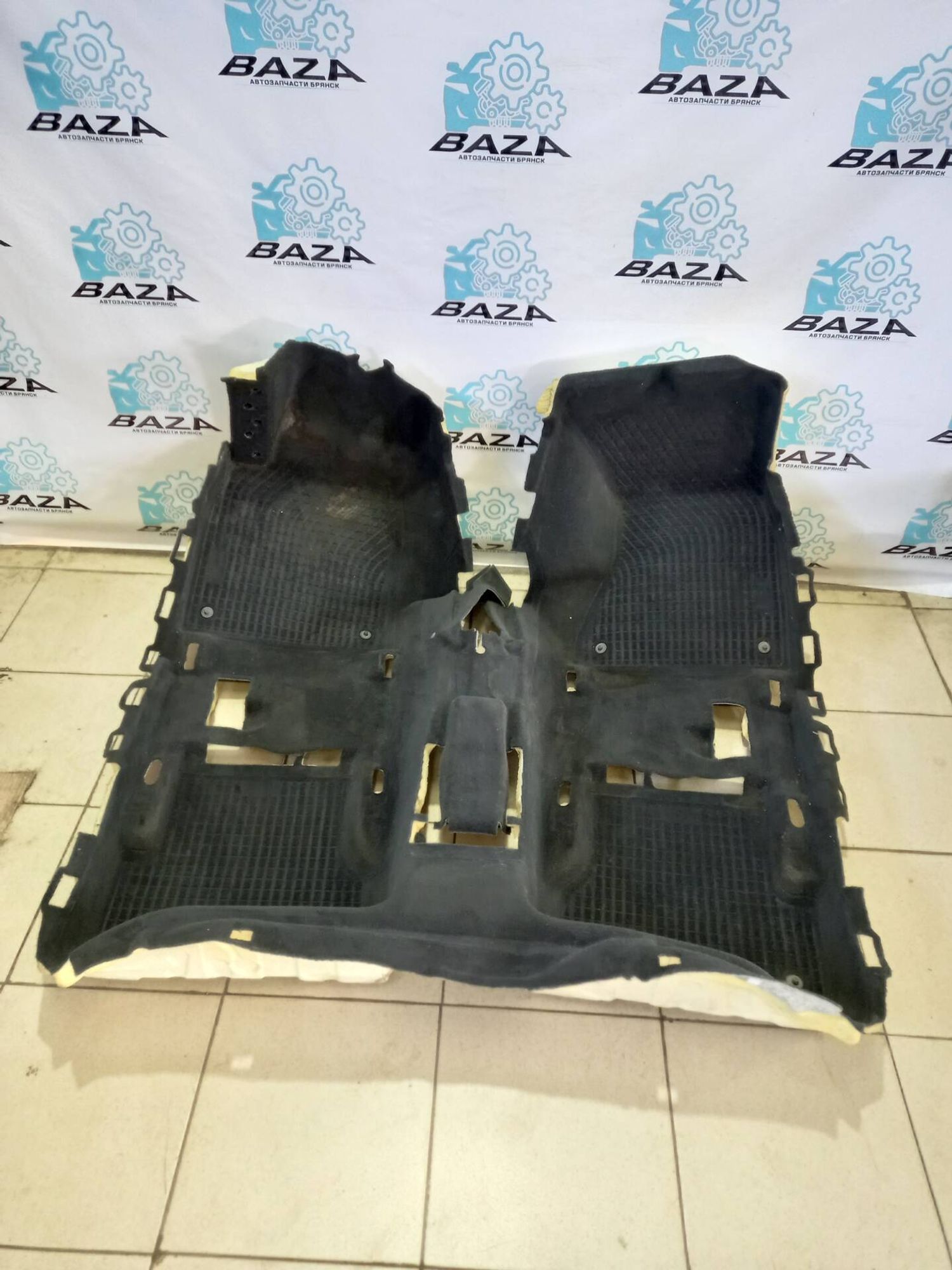 Ковролин салона Audi A6 C7, 10000 рублей, Брянск