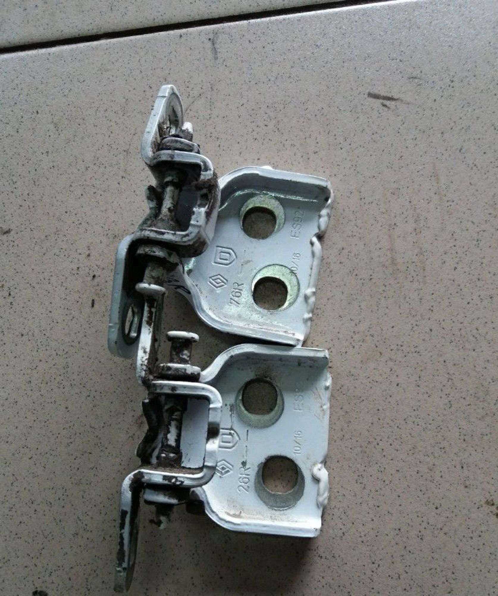 Петли задней правой двери Renault Duster, 500 рублей, Брянск