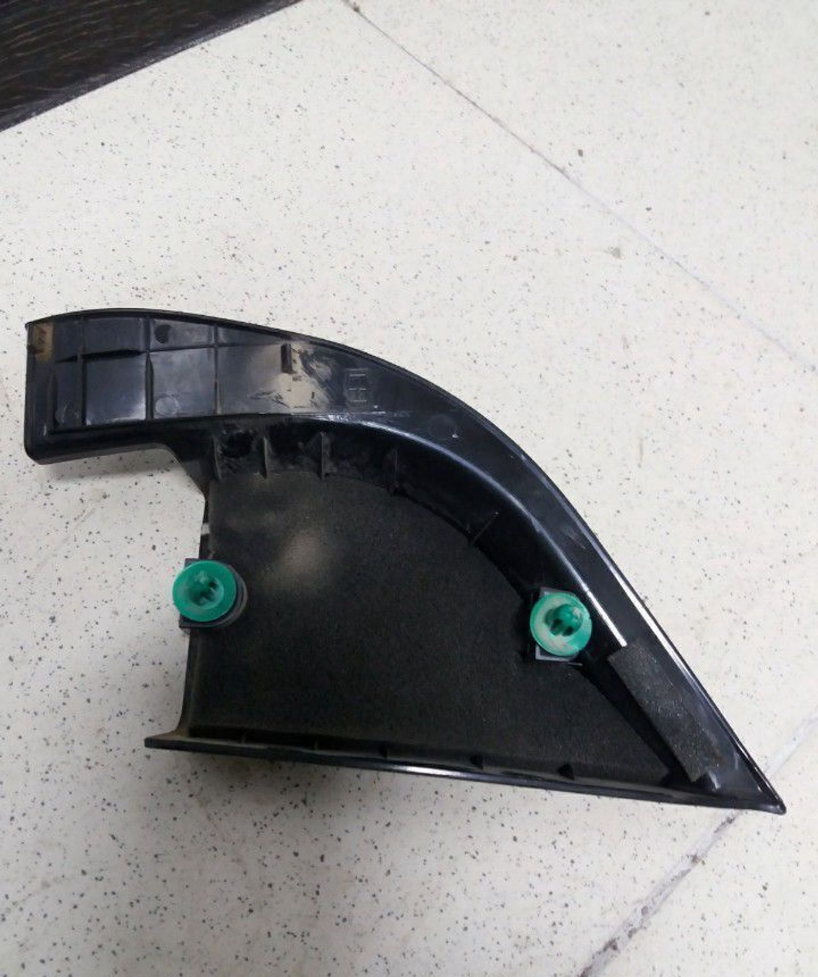 Уголок передней левой двери Chevrolet Aveo T300, 500 рублей, Брянск