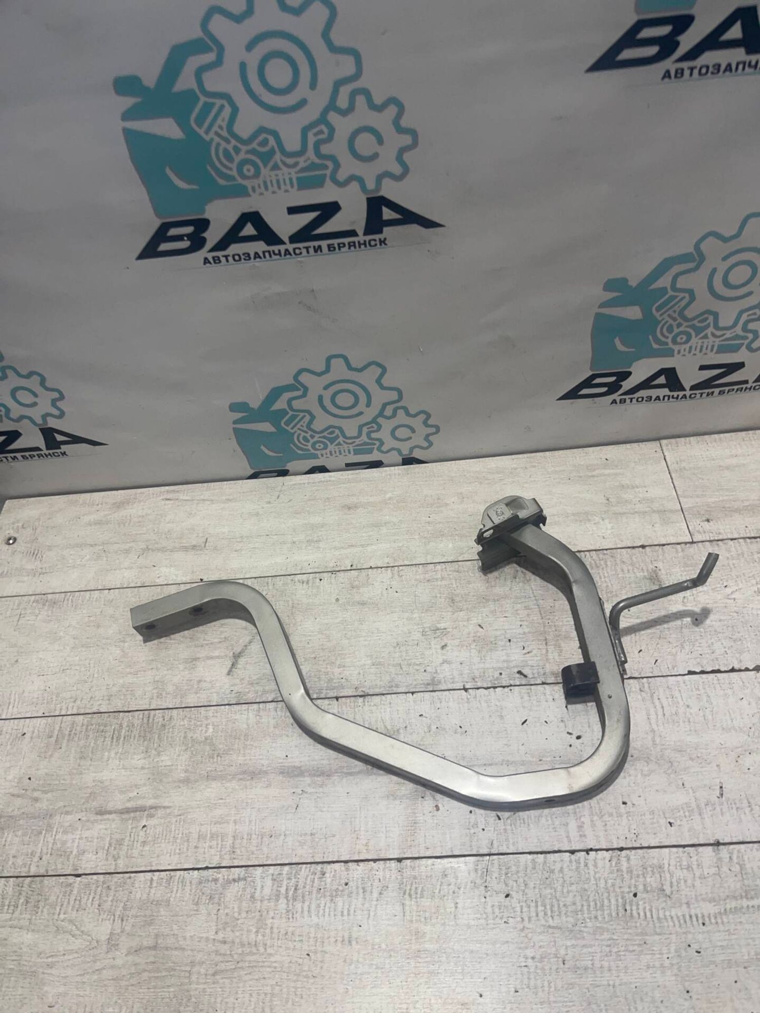 Петля багажника правая Renault Logan 2, 1000 рублей, Брянск