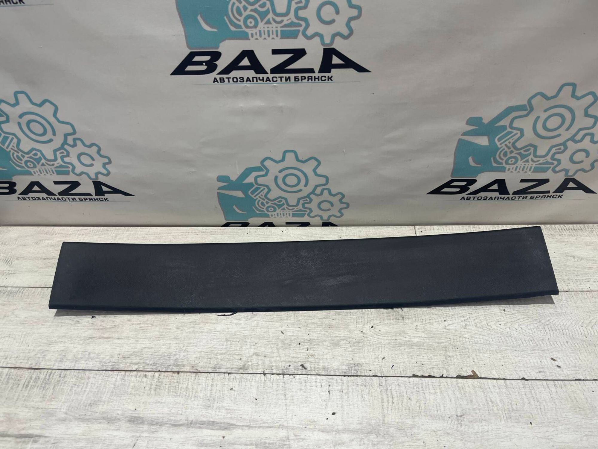 Обшивка двери багажника хетчбэк Chevrolet Cruze, 800 рублей, Брянск