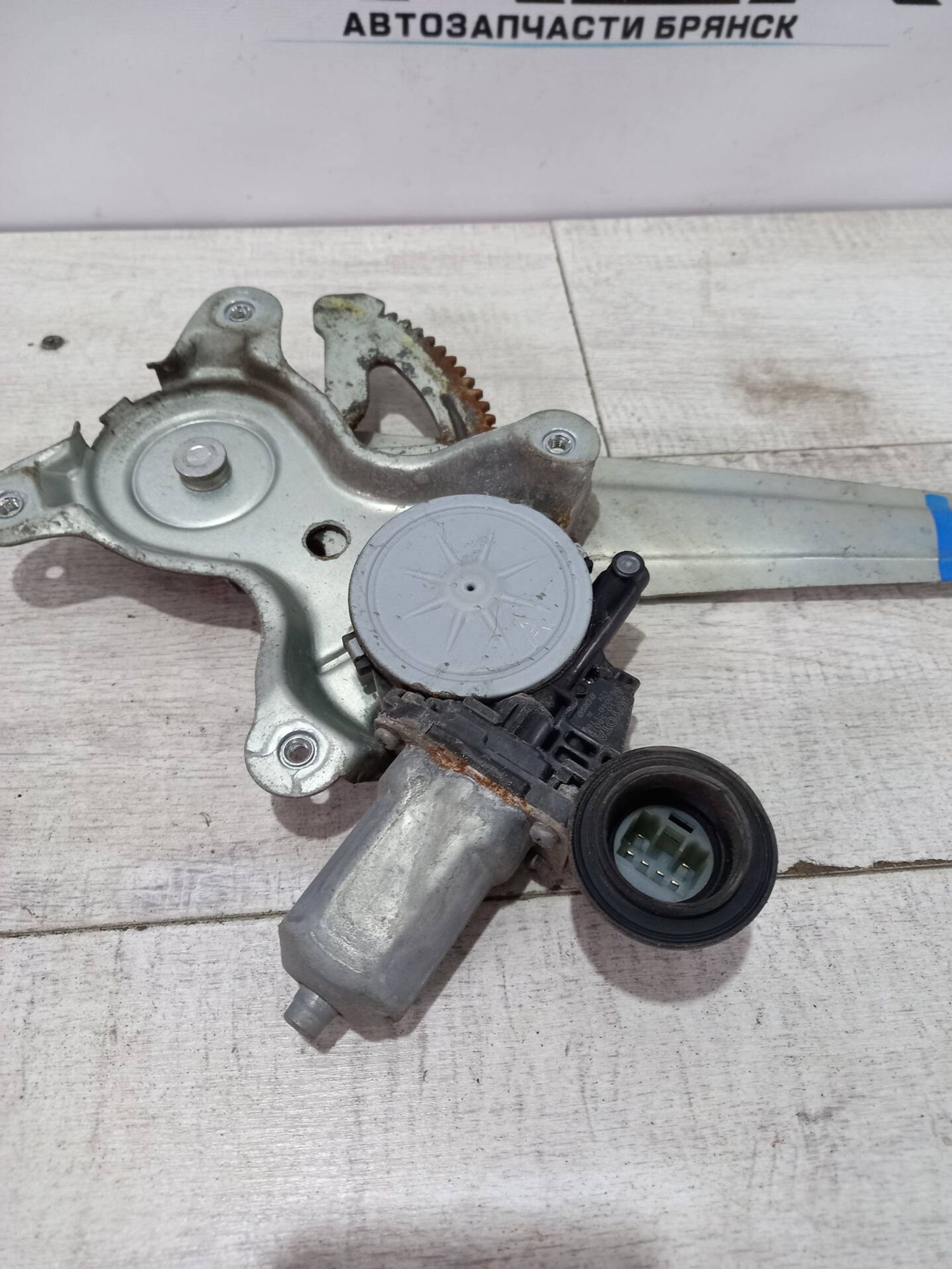 Стеклоподьемник задней левой двери Lexus IS II, 2000 рублей, Брянск