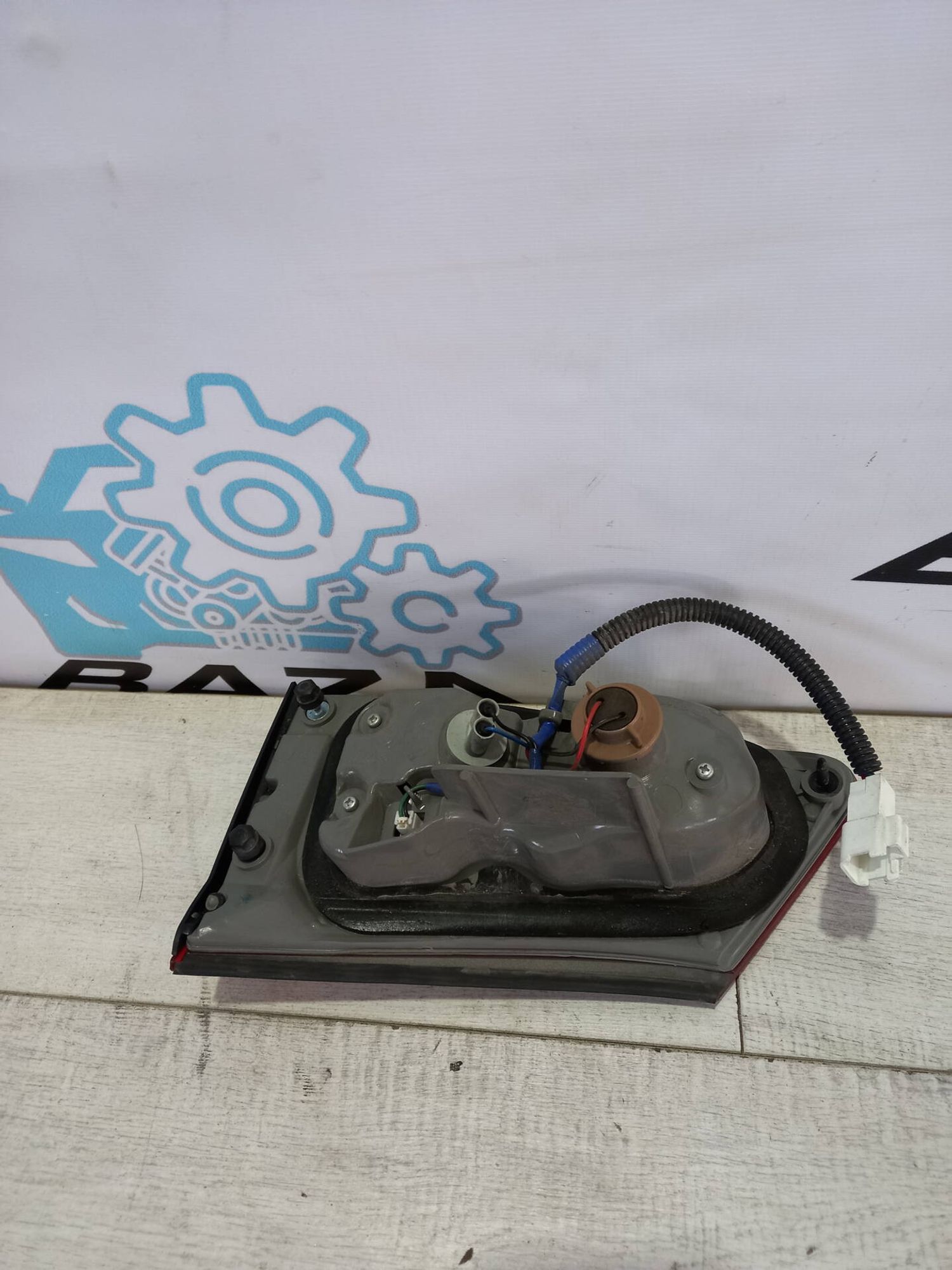 Фонарь задний левый внутренний Lexus IS II, 3000 рублей, Брянск