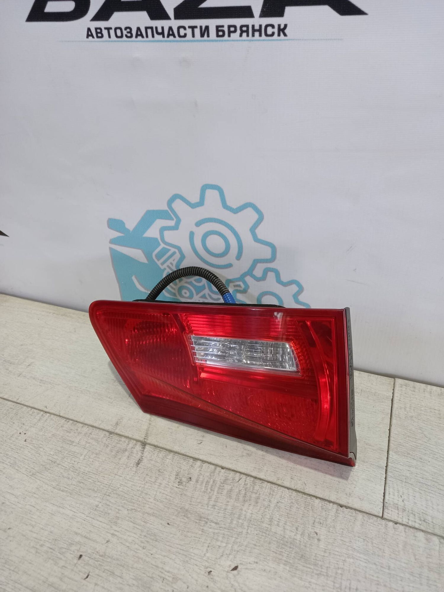 Фонарь задний левый внутренний Lexus IS II, 3000 рублей, Брянск
