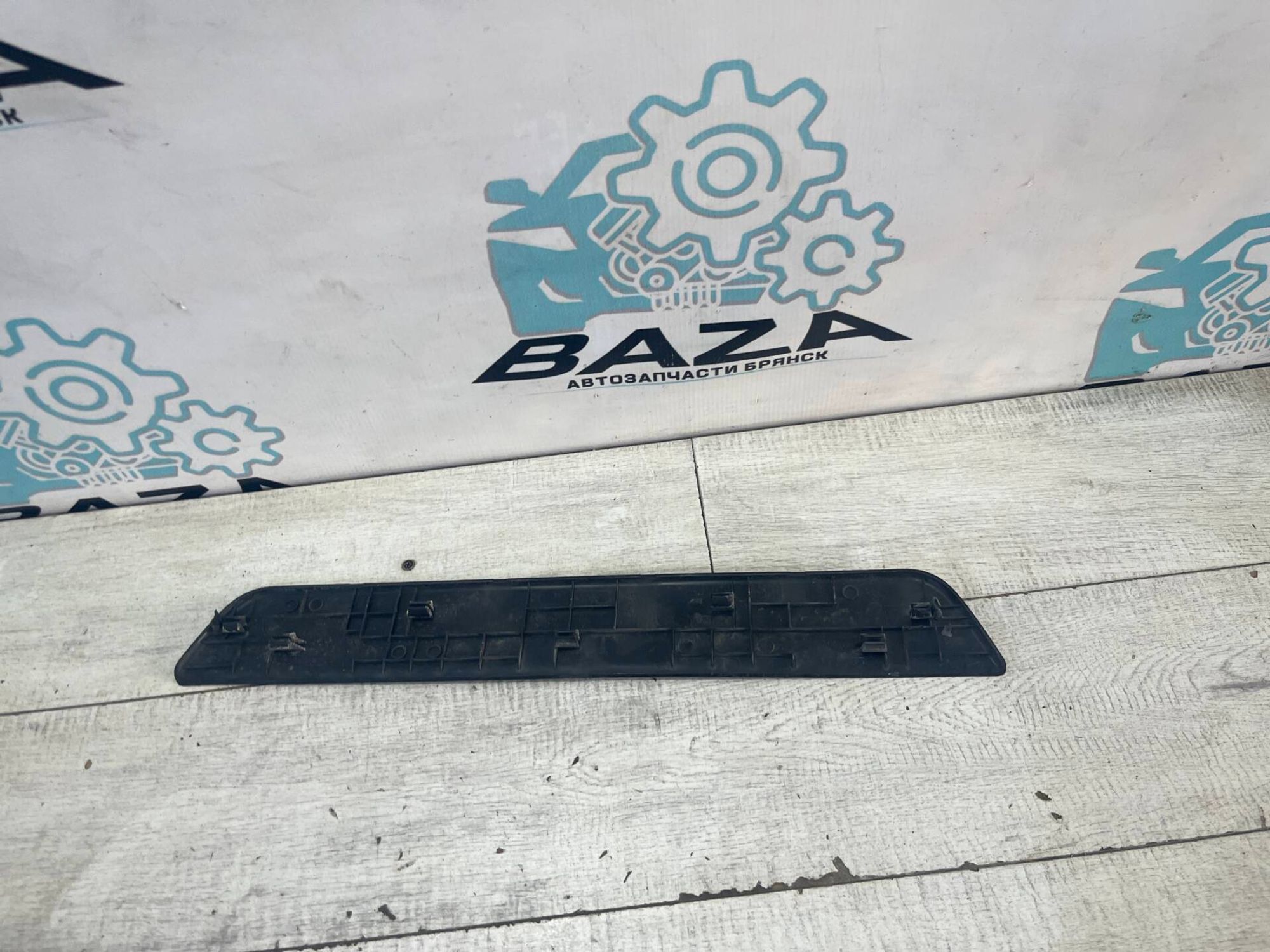 Накладка переднего левого порога Kia Cerato 3, 500 рублей, Брянск