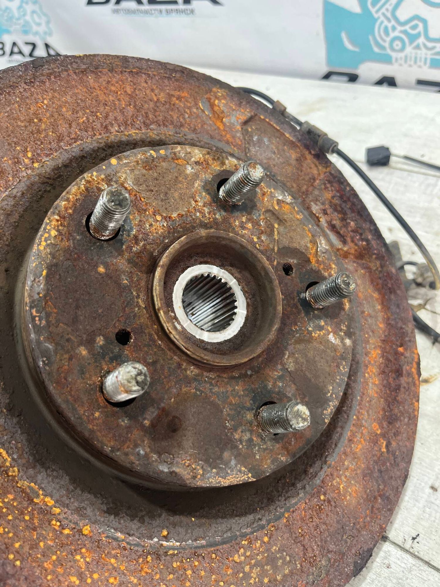 Кулак передний правый Toyota RAV 4 3, 4990 рублей, Брянск