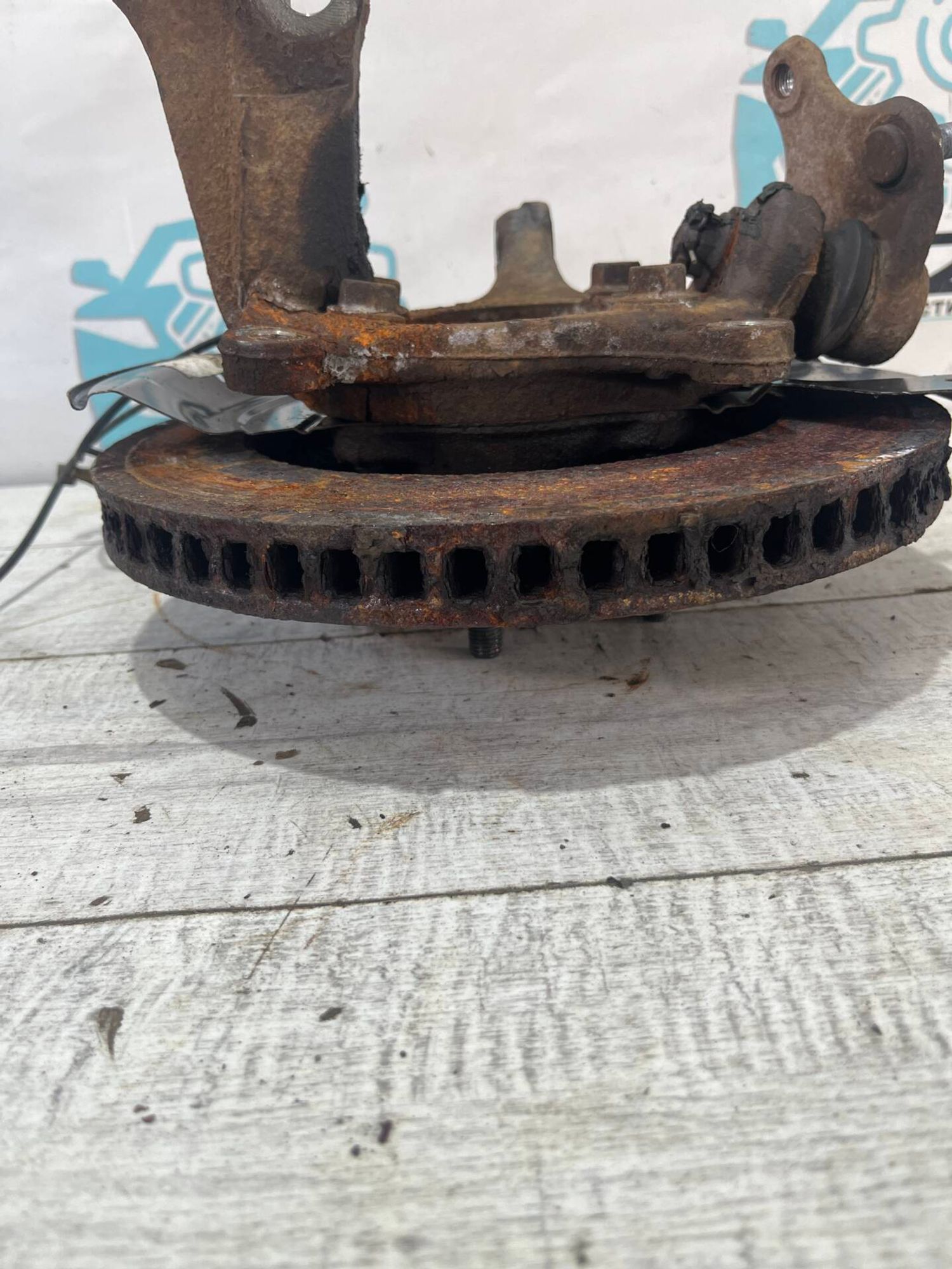 Кулак передний правый Toyota RAV 4 3, 4990 рублей, Брянск