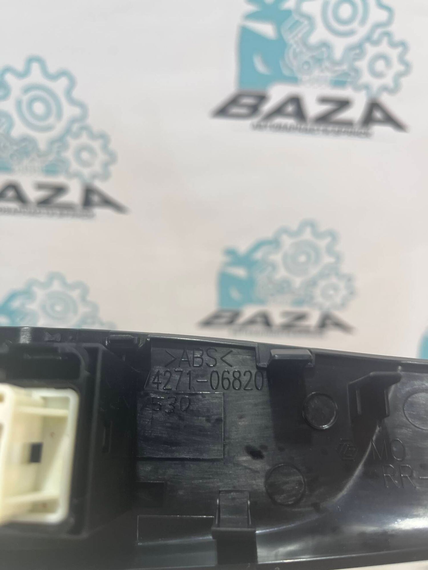 Кнопка заднего стеклоподъемника Toyota Camry V70, 3000 рублей, Брянск
