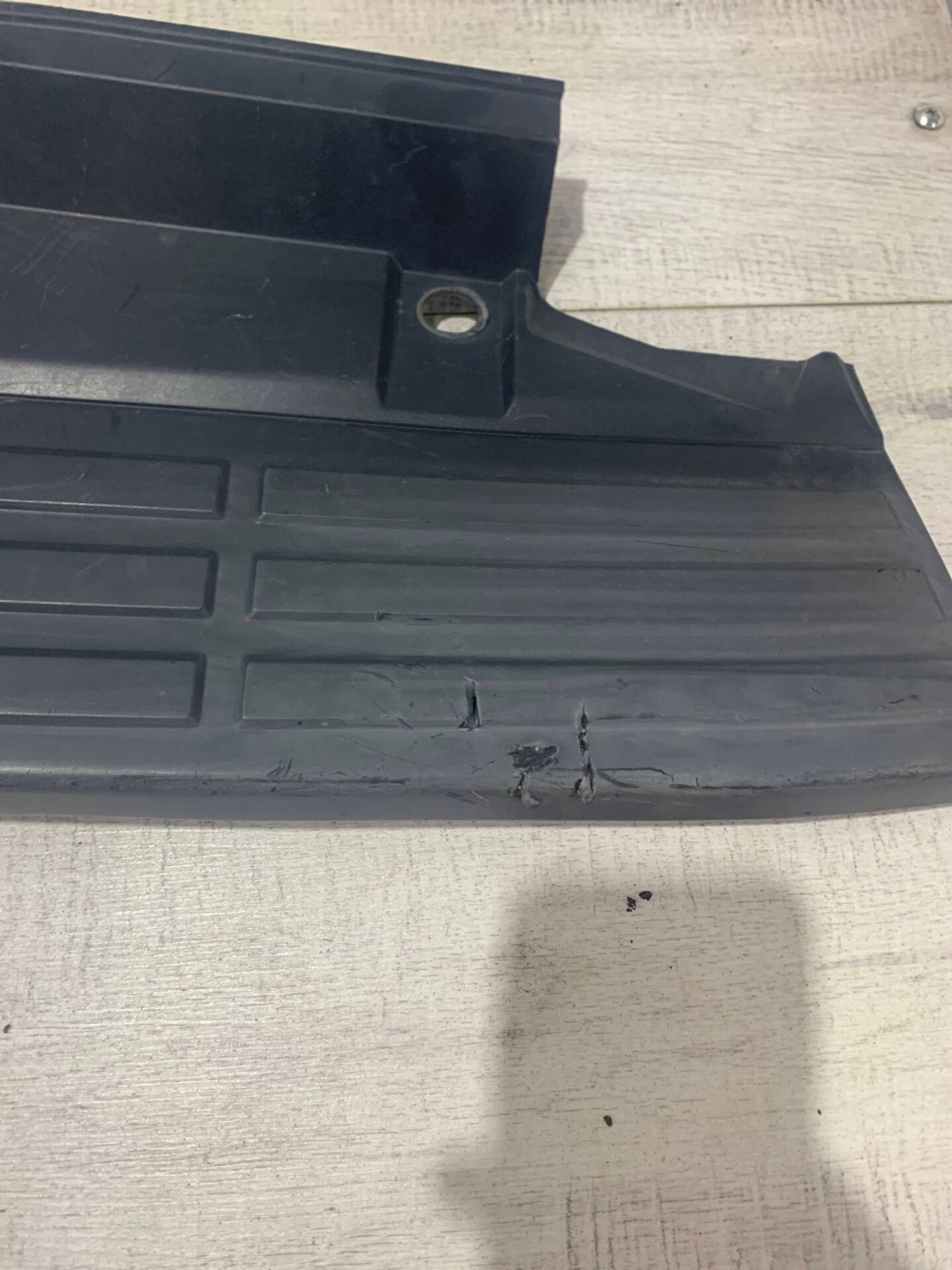 Подножка заднего бампера  Mitsubishi Pajero 4, 2000 рублей, Брянск