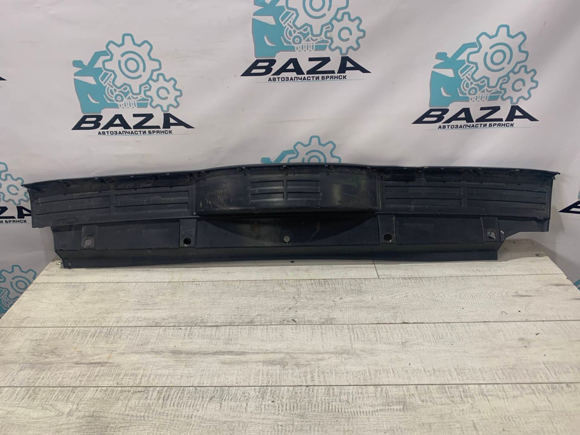 Подножка заднего бампера  Mitsubishi Pajero 4, 2000 рублей, Брянск