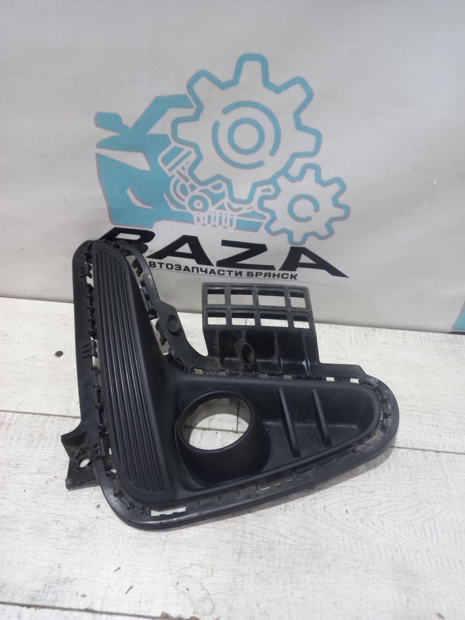 Накладка противотуманной фары правой Kia Rio 4, 1000 рублей, Брянск