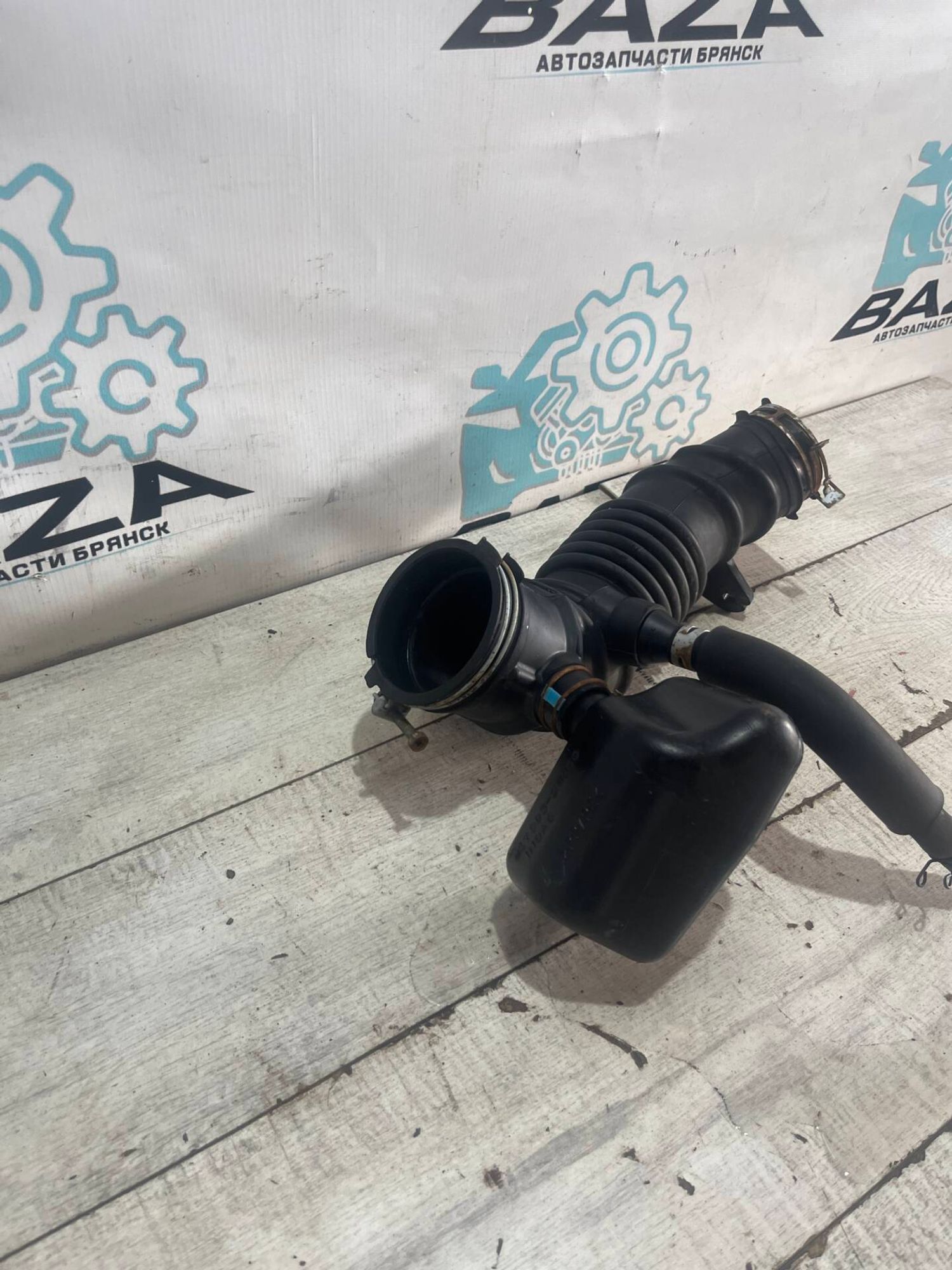 Патрубок воздушного фильтра Toyota RAV 4 3, 1500 рублей, Брянск