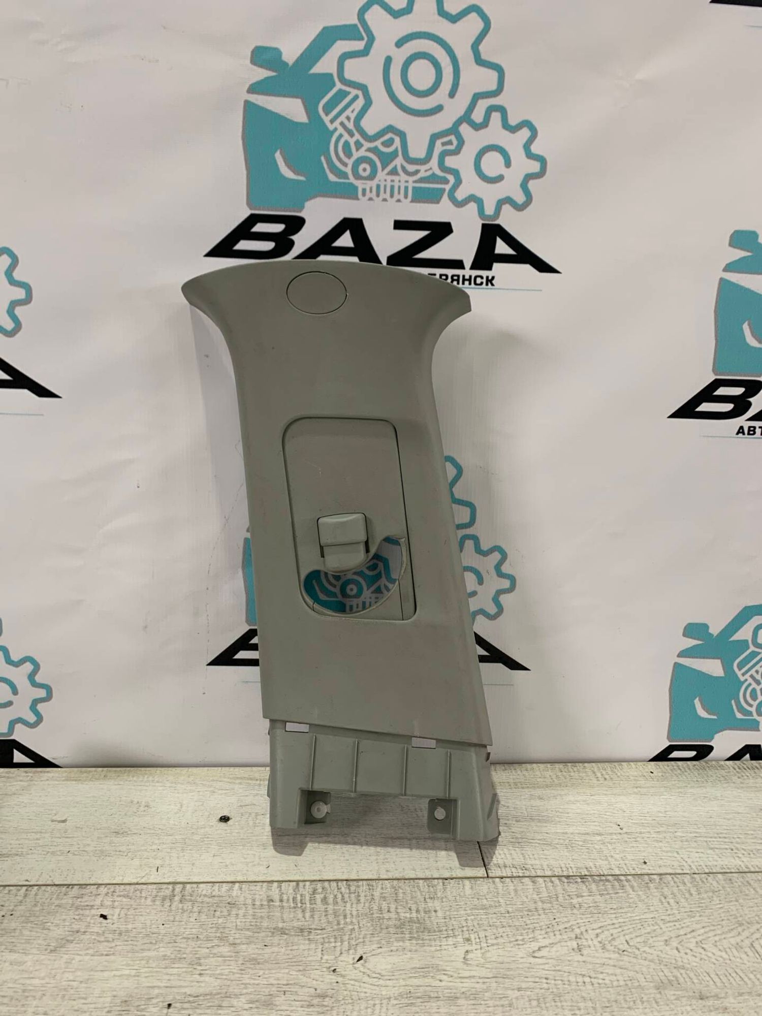 Обшивка средней левой стойки Mitsubishi ASX, 1000 рублей, Брянск