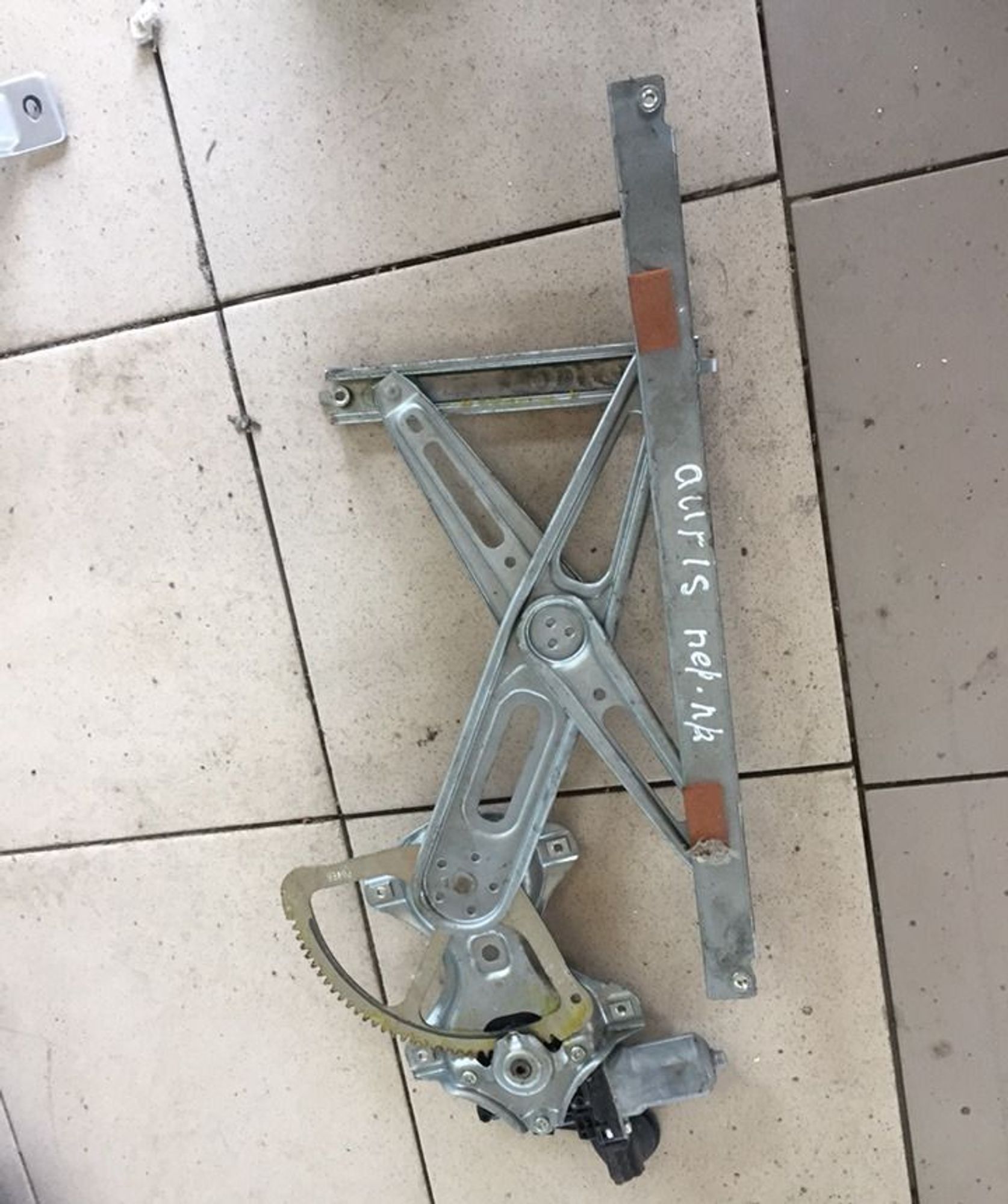 Toyota auris стеклоподъемник, 2500 рублей, Брянск