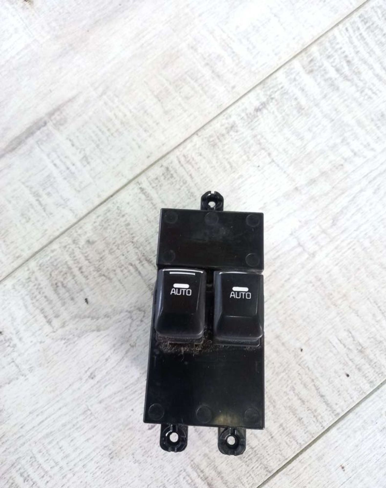 Кнопки стеклоподьемника передней левой двери Kia C, 1000 рублей, Брянск