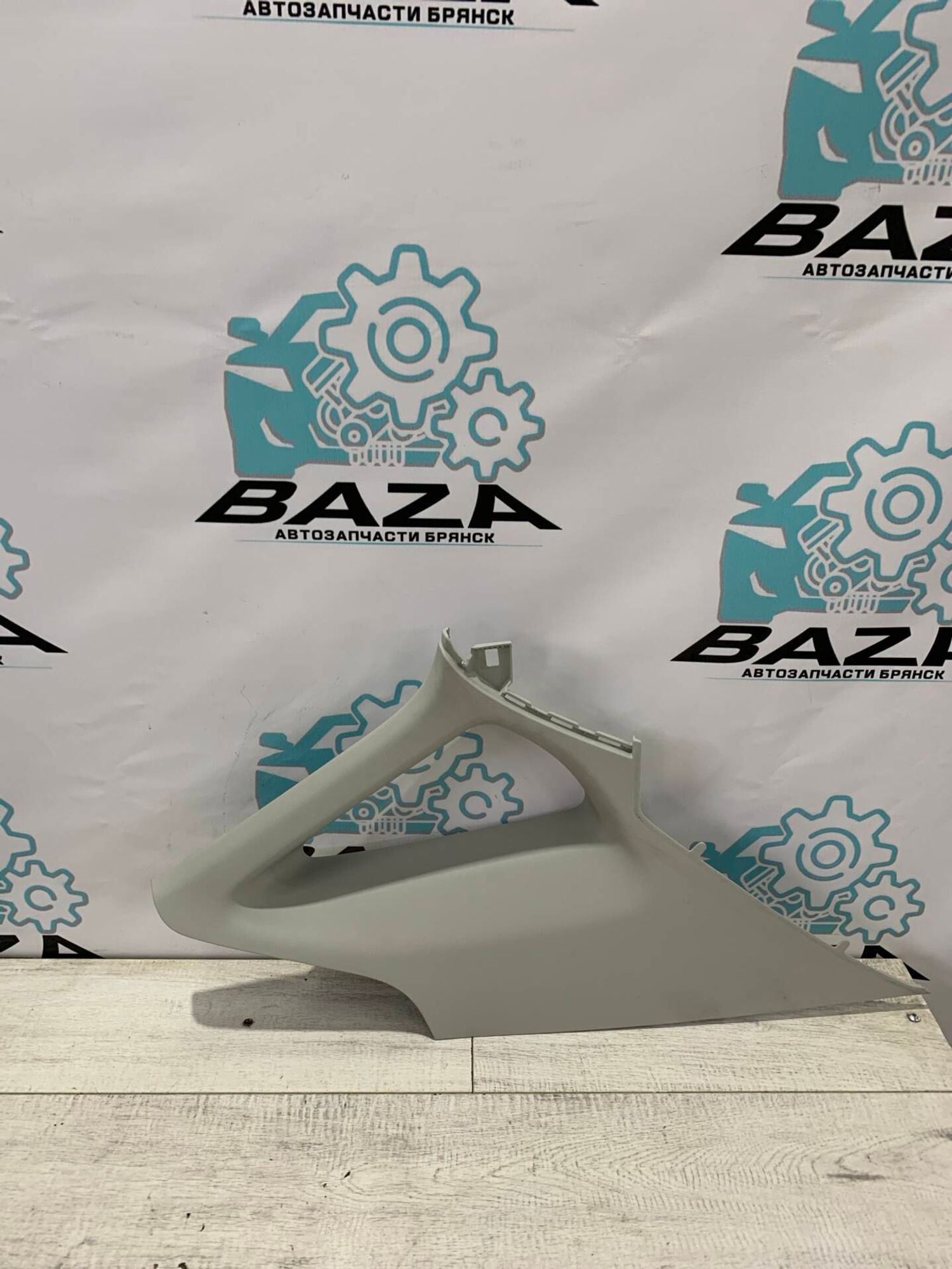 Обшивка задняя левая  Volkswagen Polo 5, 700 рублей, Брянск