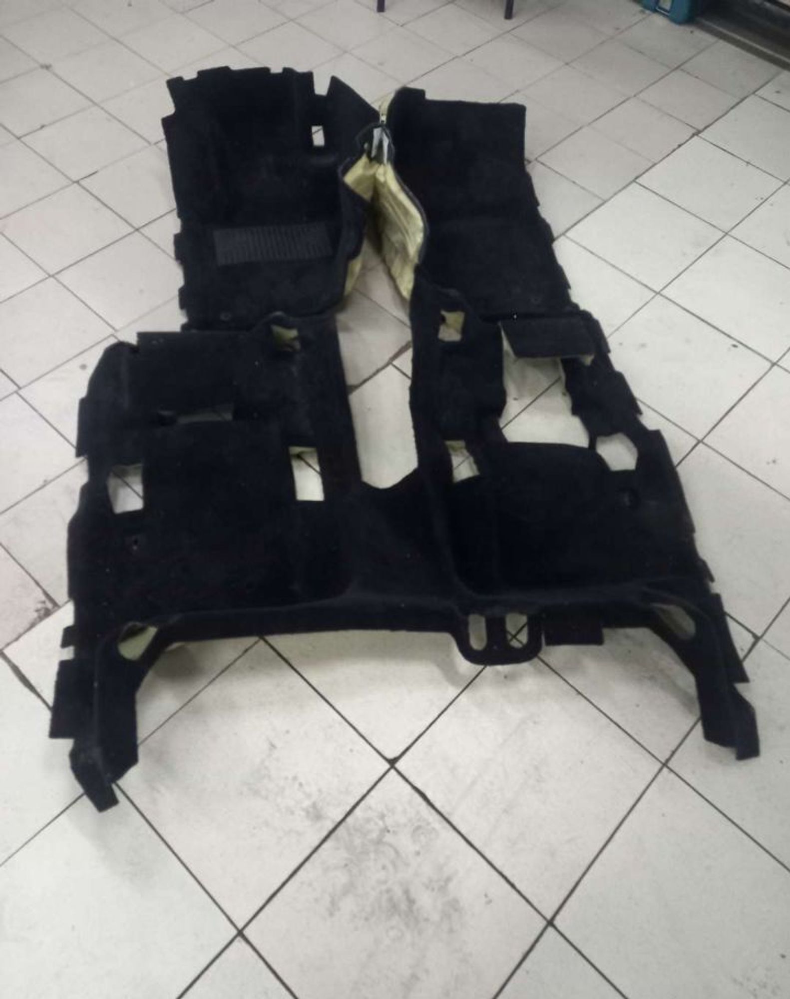 Ковролин Mercedes W164 ML320, 2500 рублей, Брянск