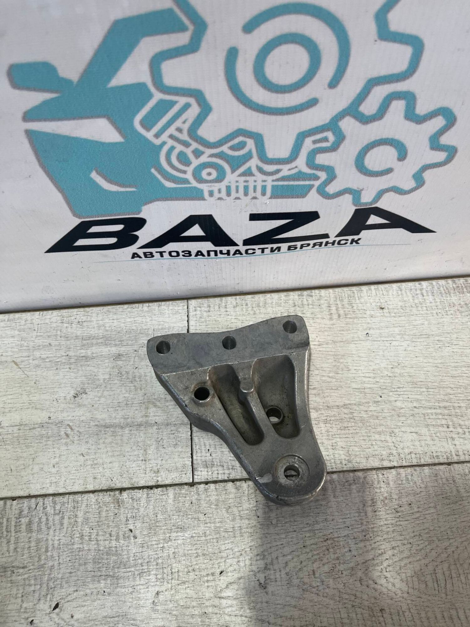 Кронштейн двигатель правый  Volkswagen Polo 5, 1000 рублей, Брянск