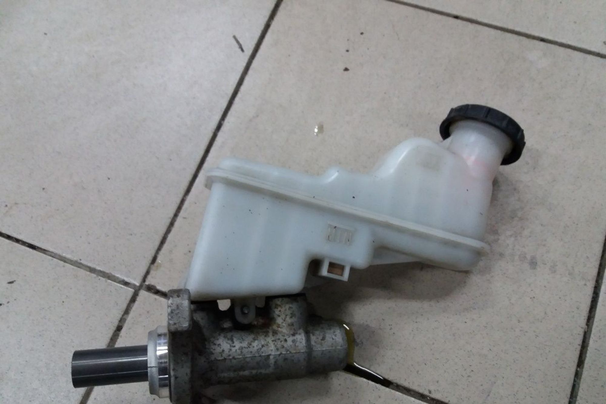 Главный тормозной цилиндр Kia Rio 3, Hyundai Solar, 2000 рублей, Брянск