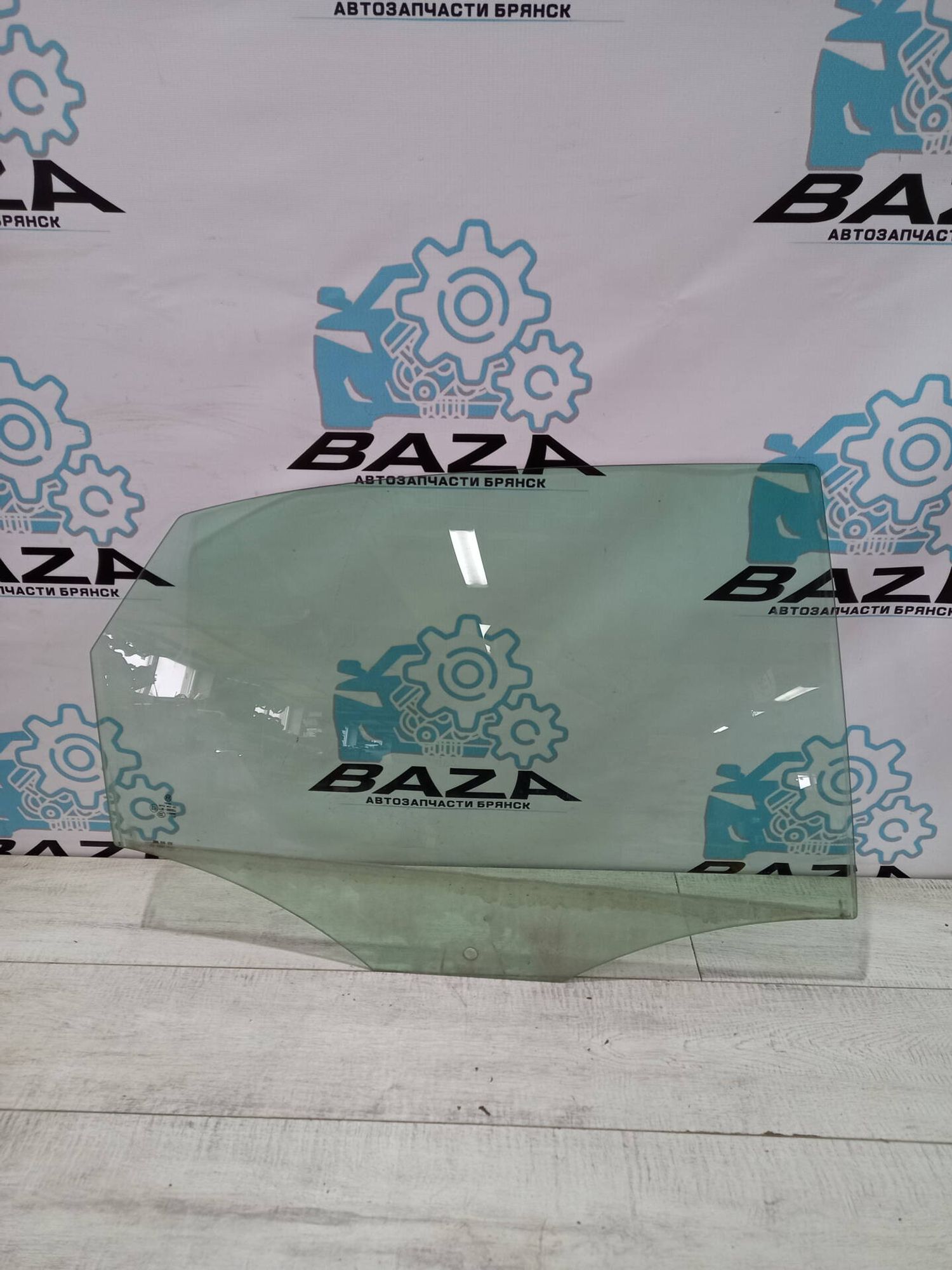 Стекло заднее правое  Volkswagen Polo 5, 2000 рублей, Брянск